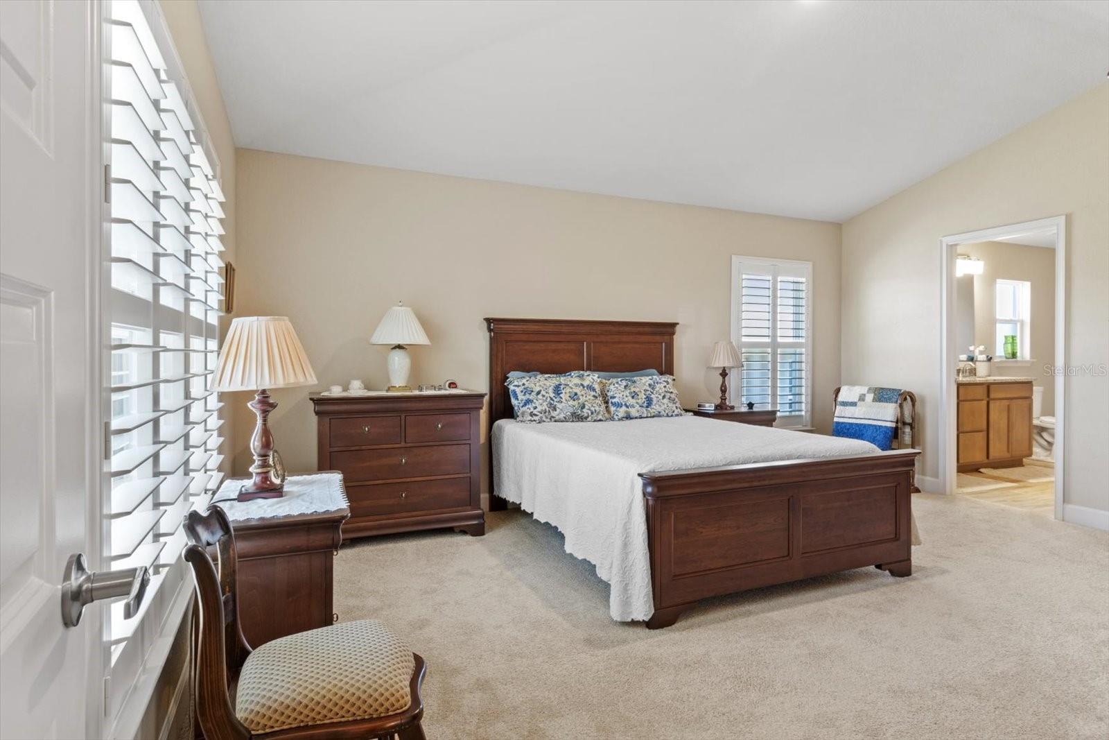 Image 4 of 45 For 571 Twisted Oaks Drive