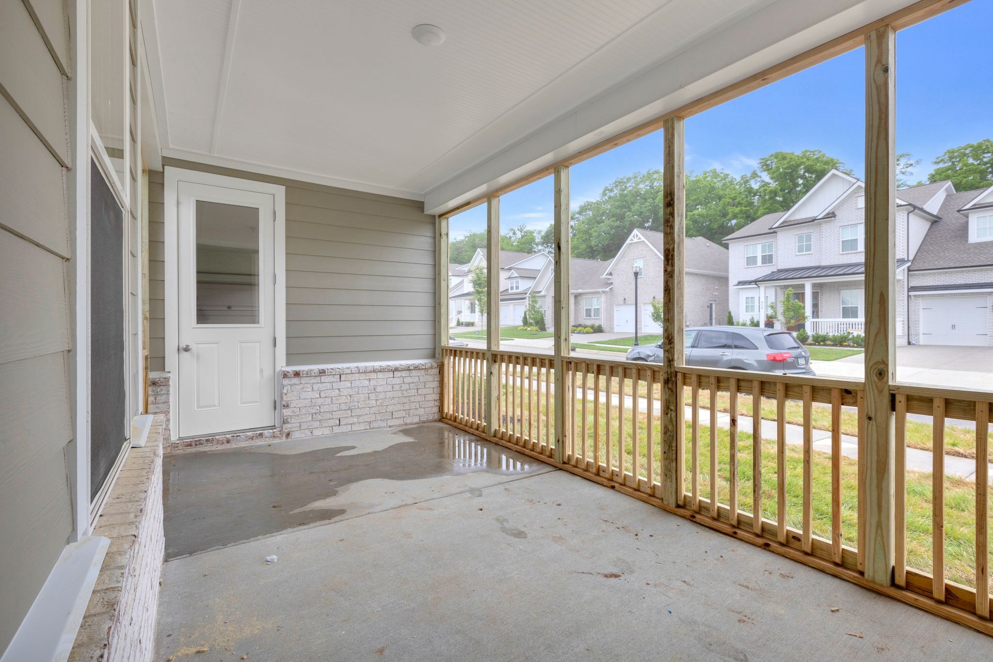 Image 33 of 50 For 16299 14th Avenue Road