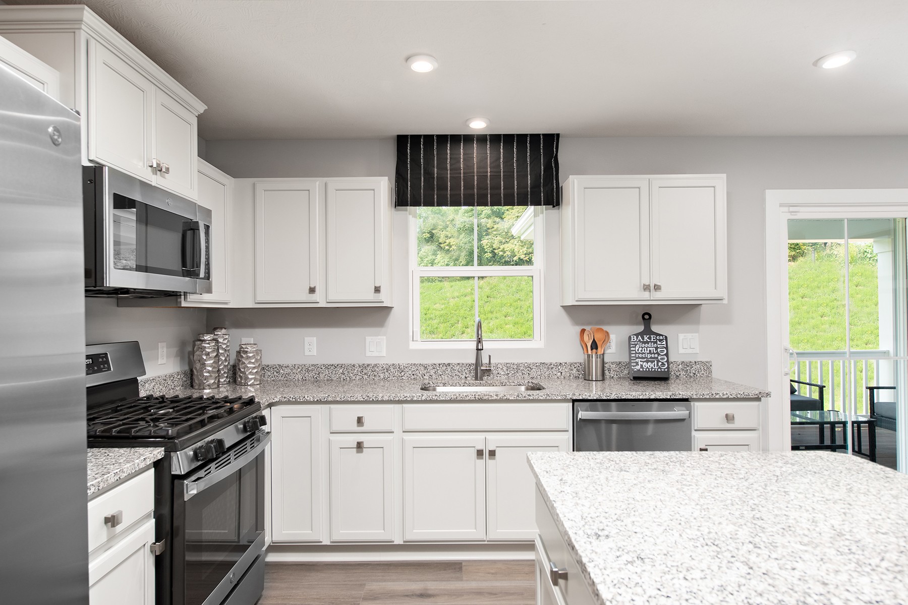 Image 15 of 18 For 208 1st Street