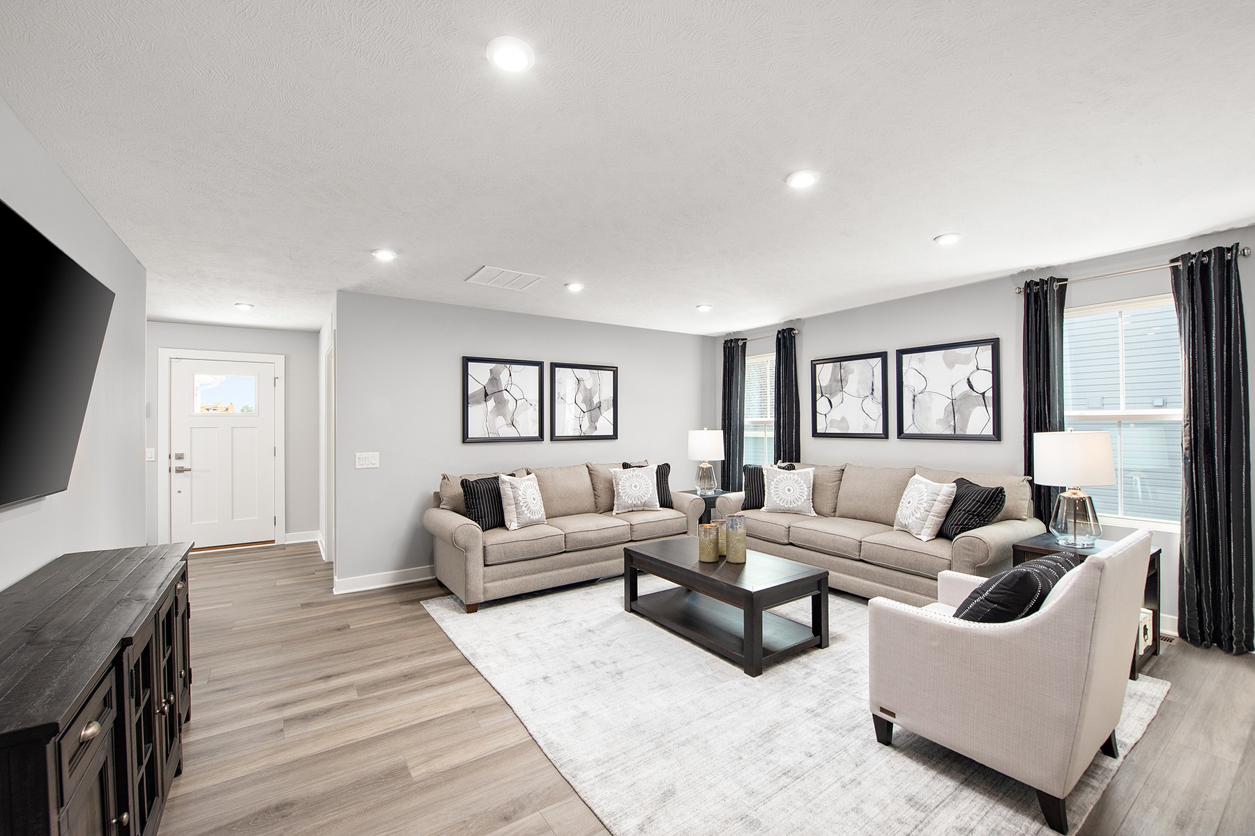 Image 4 of 12 For 208 1st Street