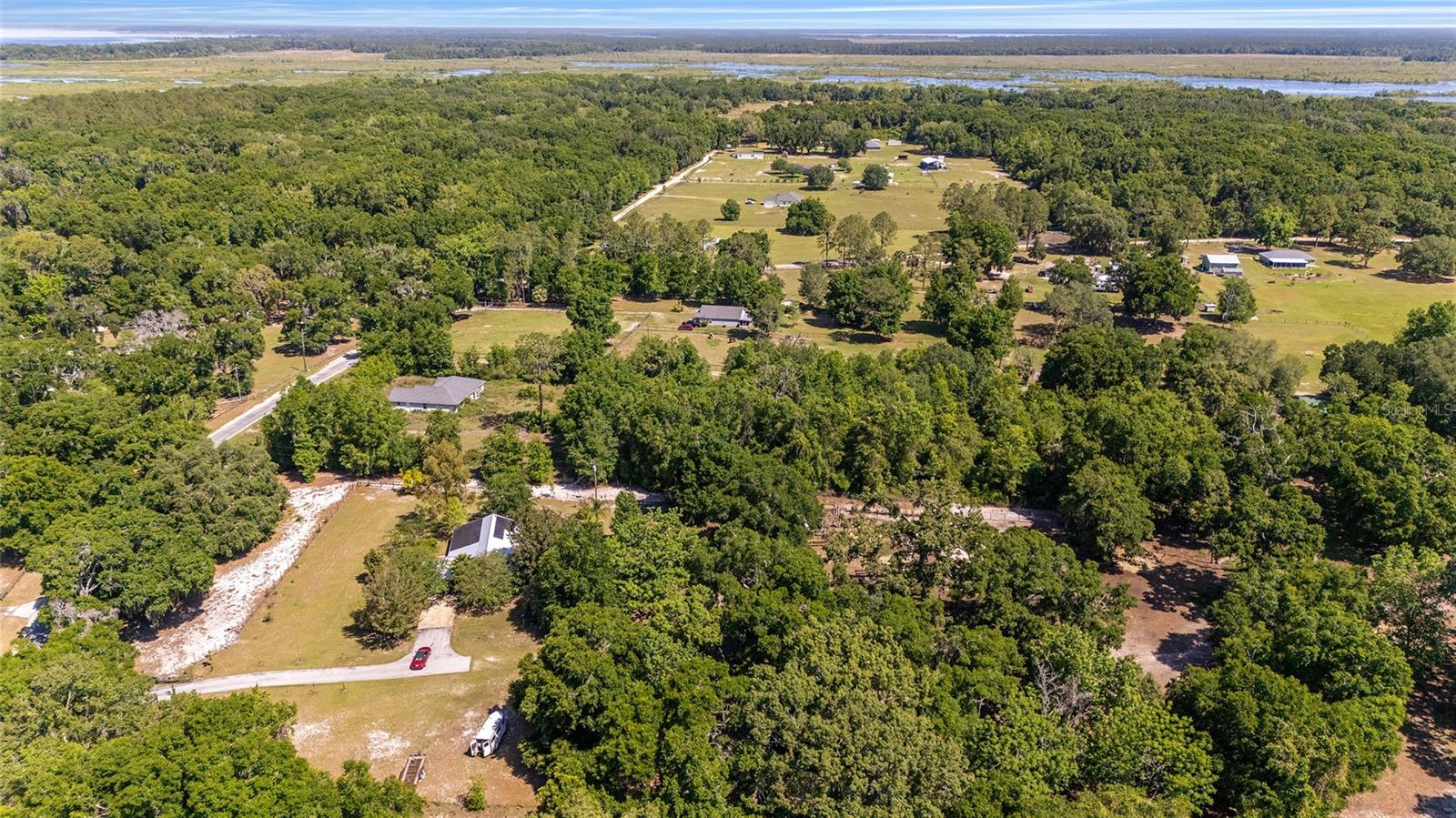 Listing photo id 62 for 18695 5th Terrace Road