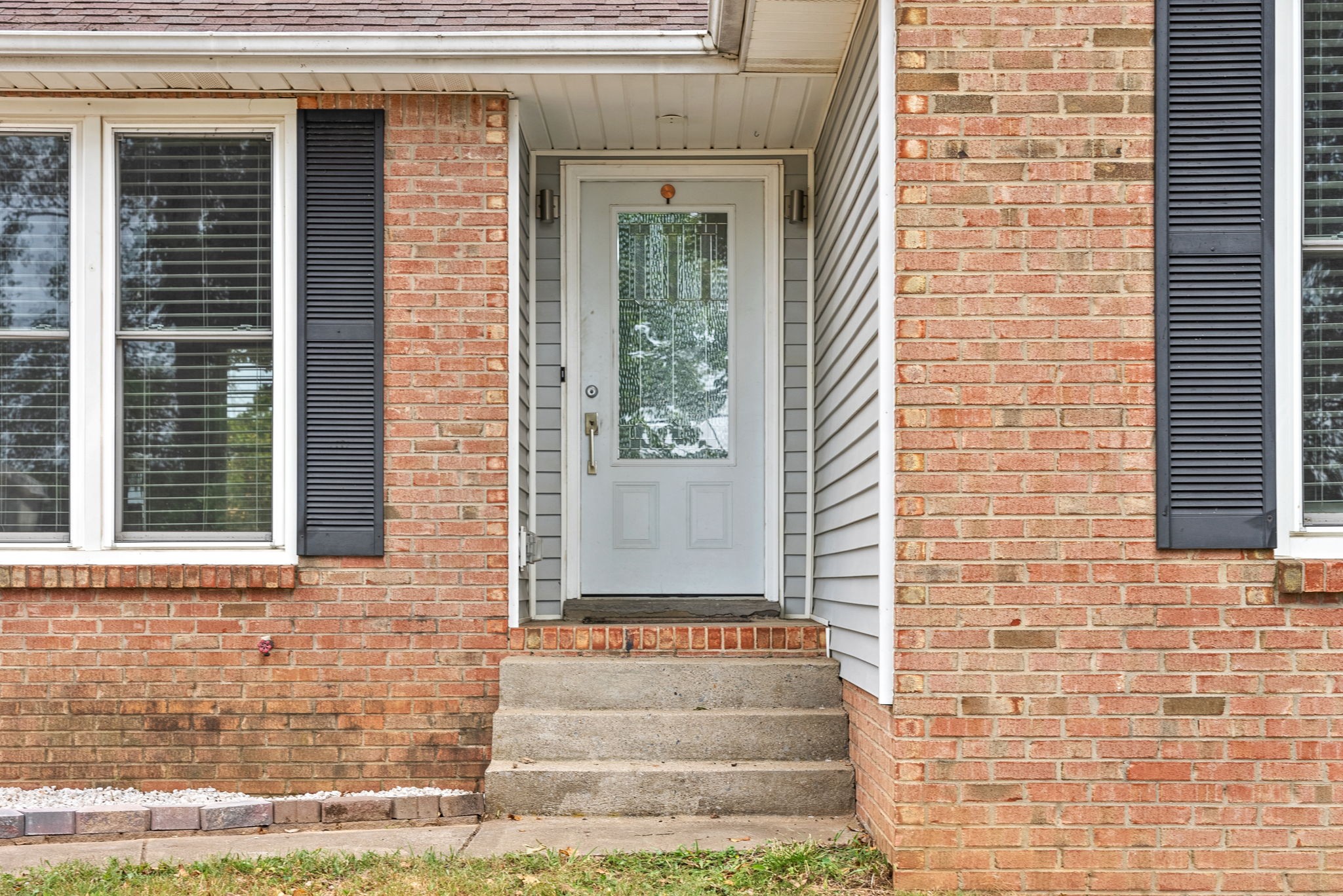 Image 3 of 9 For 5240 Sunshine Drive