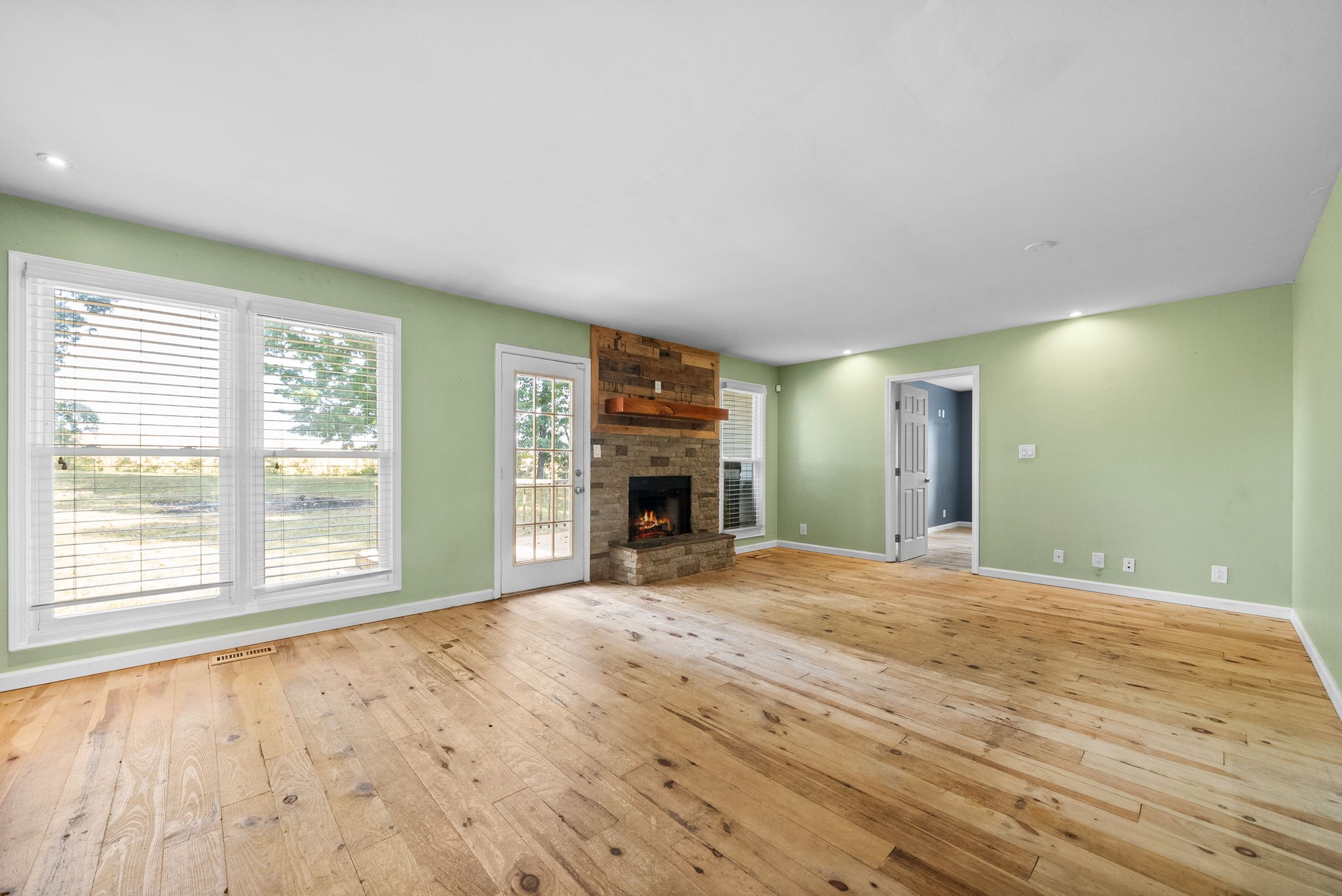 Image 7 of 9 For 5240 Sunshine Drive