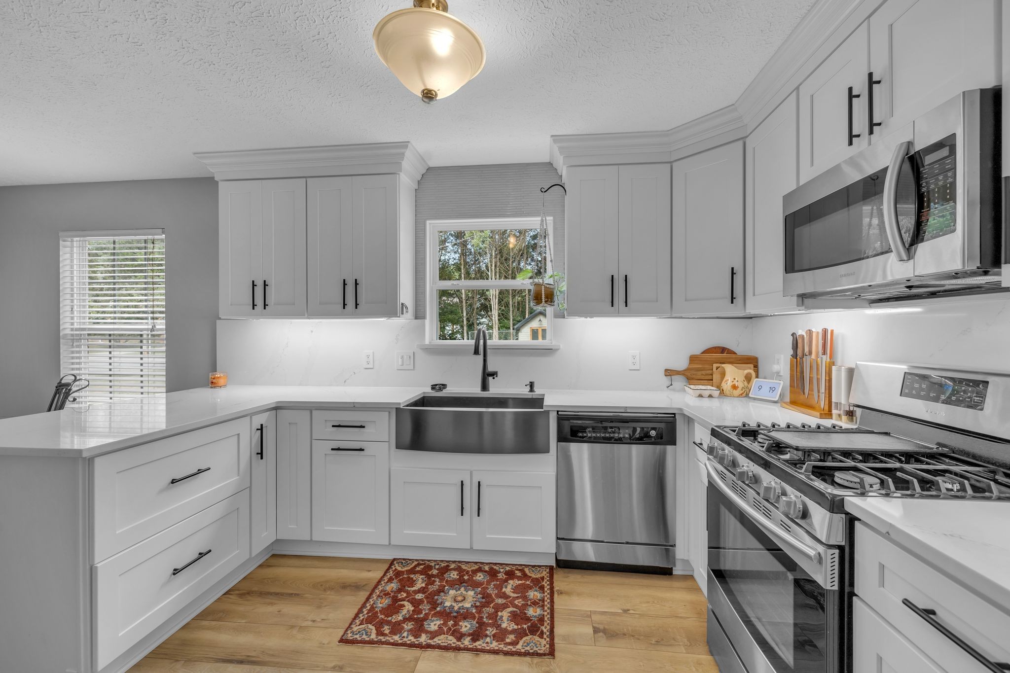 Image 10 of 40 For 6151 137th Court