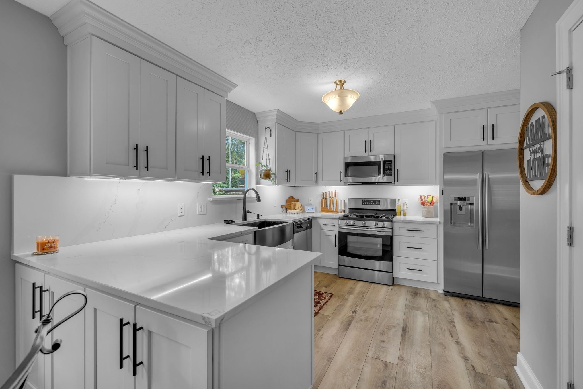 Image 12 of 40 For 6151 137th Court