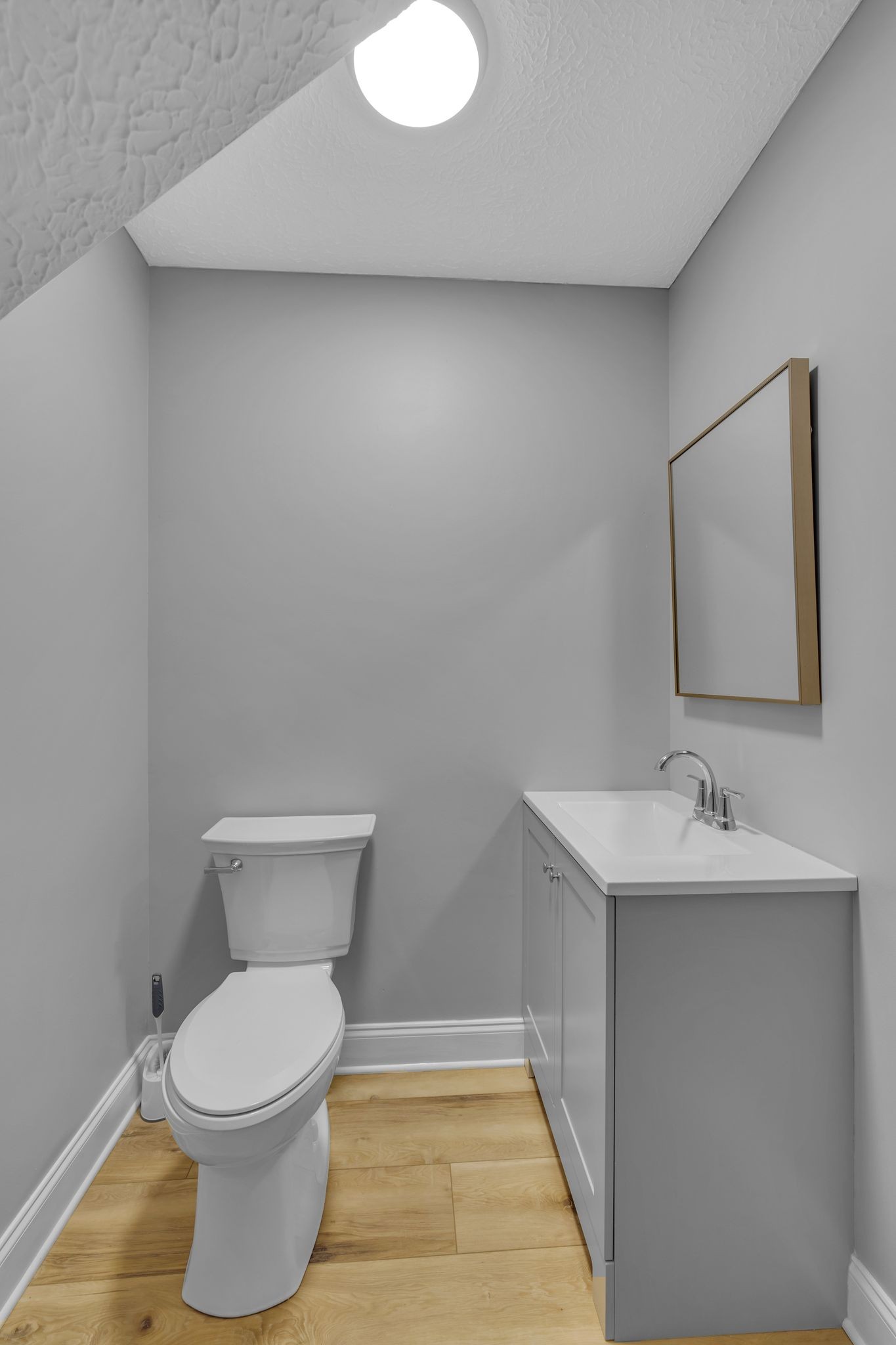 Image 14 of 40 For 6151 137th Court