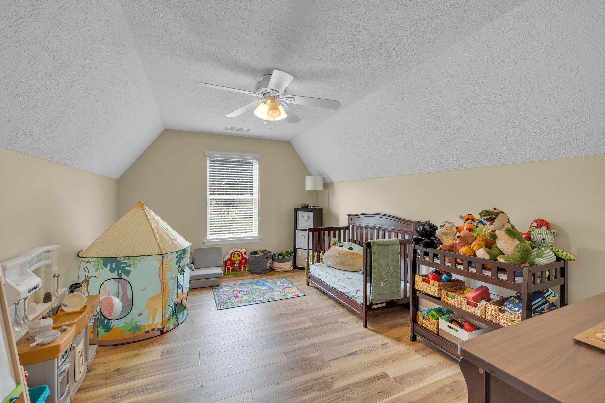 Image 23 of 40 For 6151 137th Court