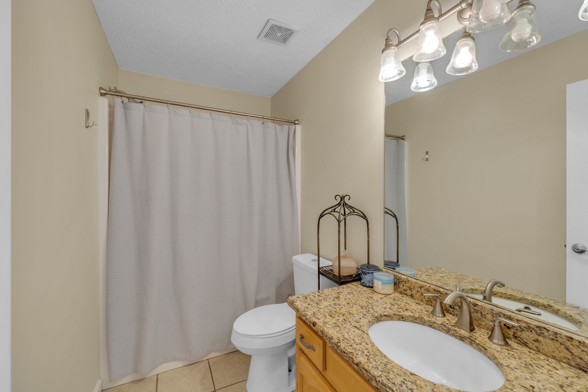 Image 27 of 40 For 6151 137th Court