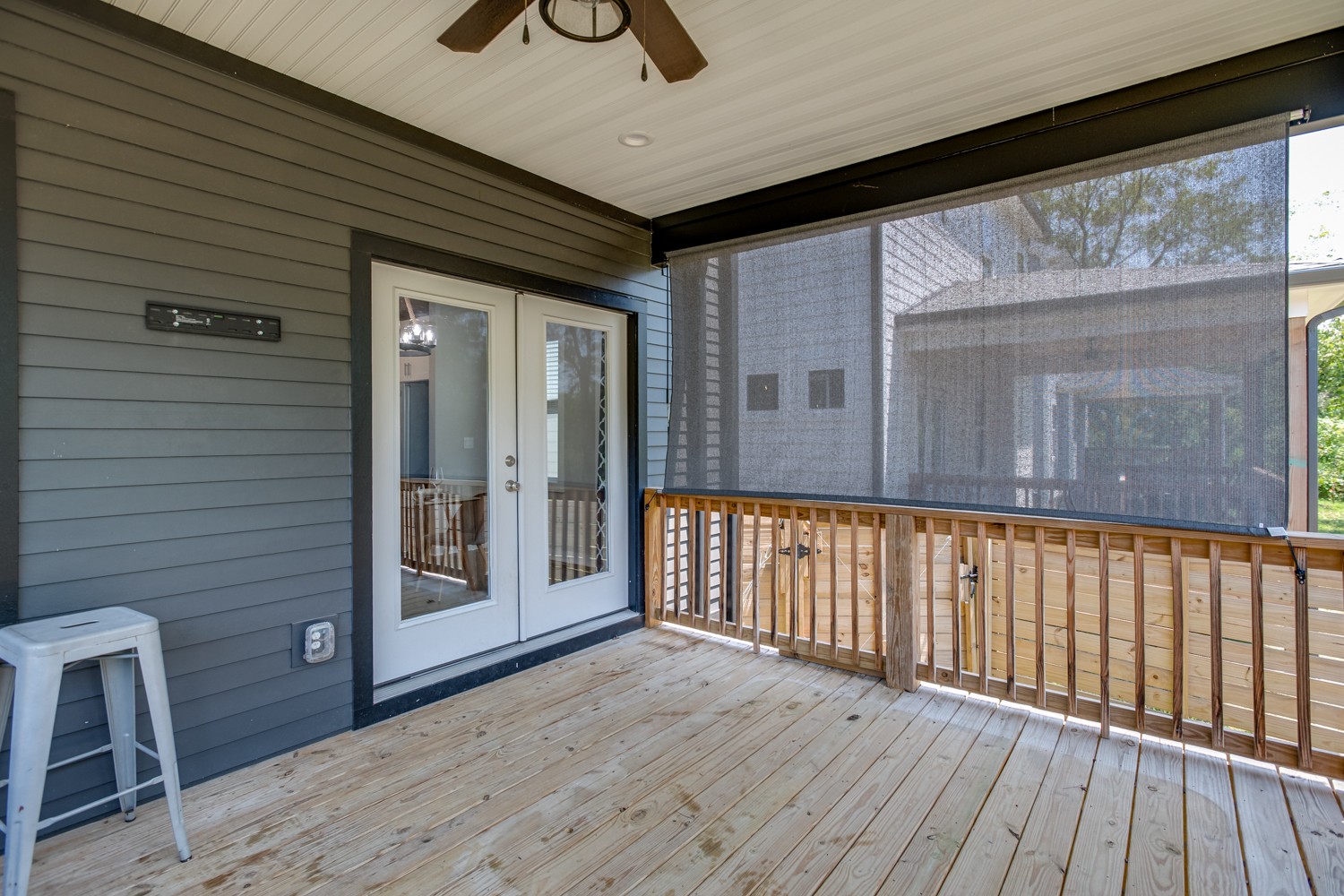 Image 24 of 39 For 2127 N.e. 40th Ave.