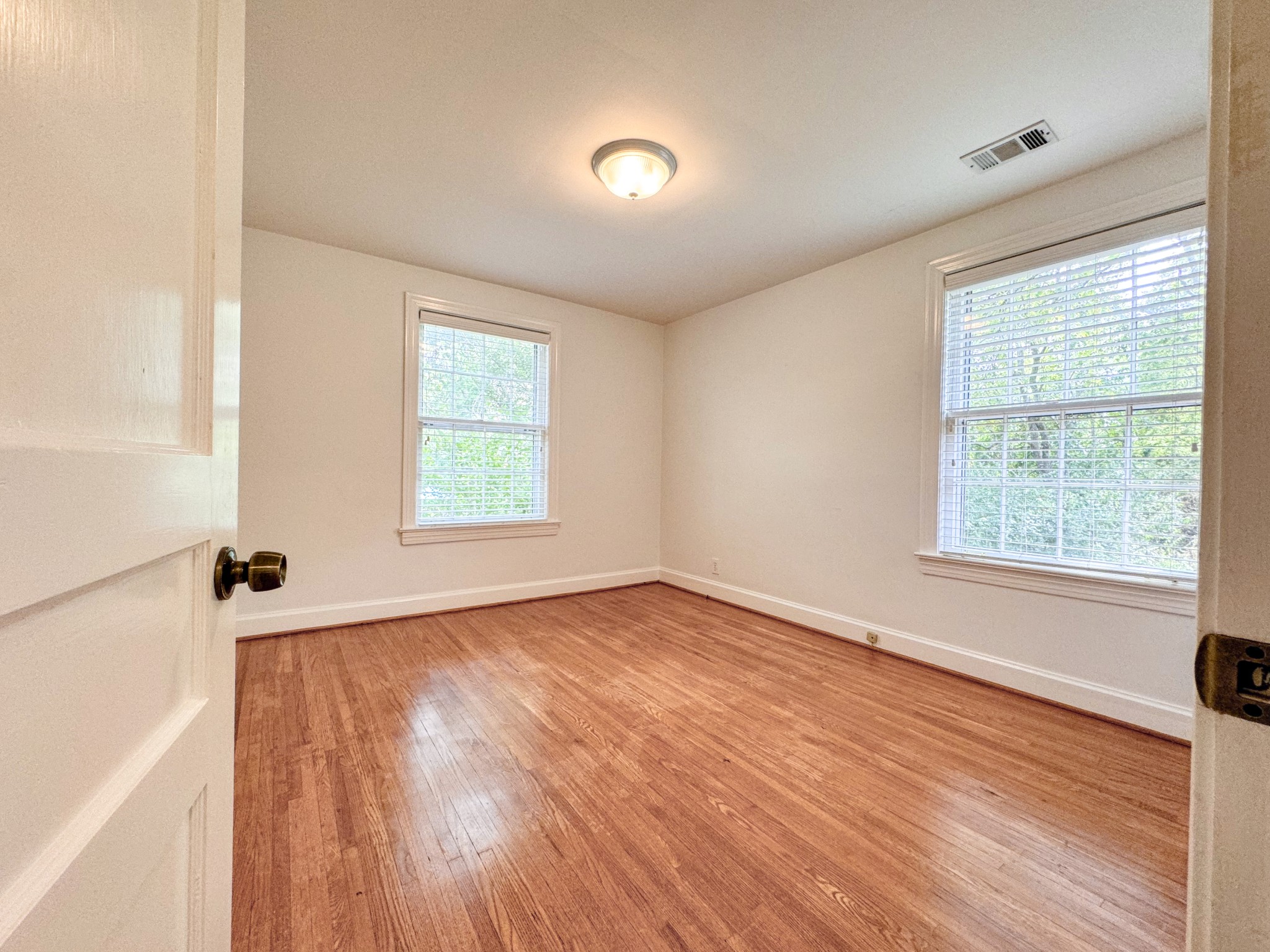 Image 11 of 29 For 2801 College Road 23