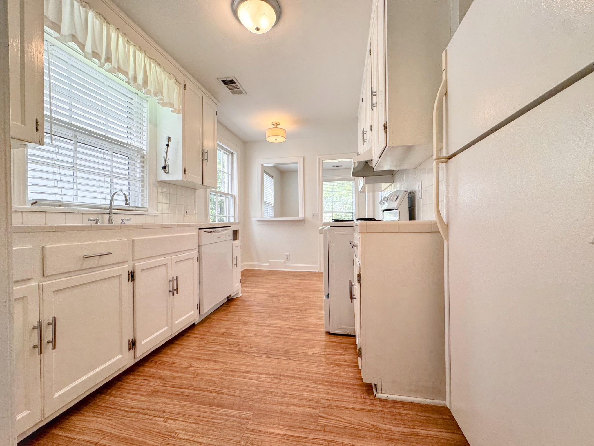 Image 3 of 29 For 2801 College Road 23