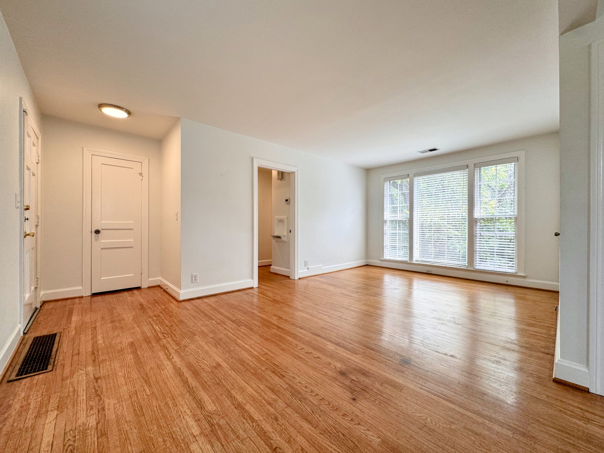Image 5 of 29 For 2801 College Road 23