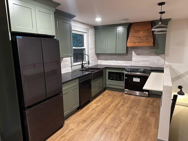 Image 4 of 13 For 24378 11th Place