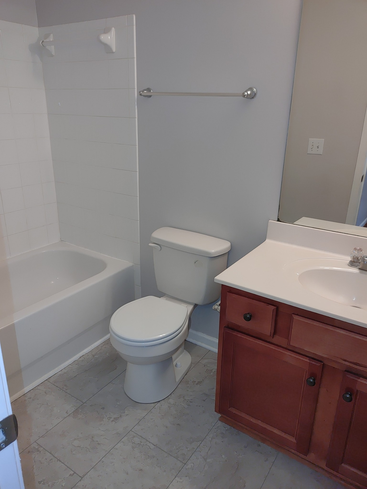 Image 3 of 9 For  Lime Way 