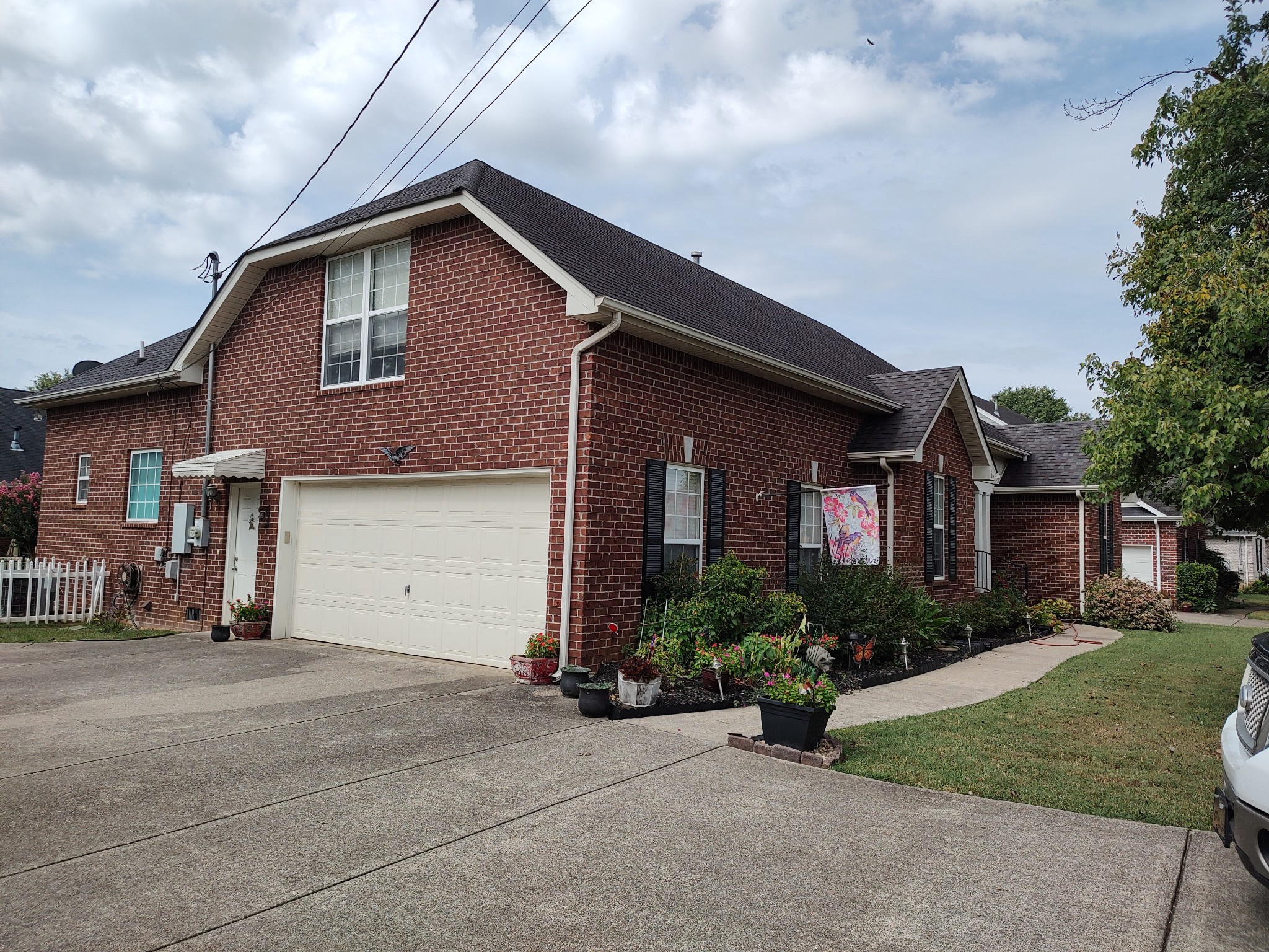 Image 2 of 24 For 12584 102nd Avenue