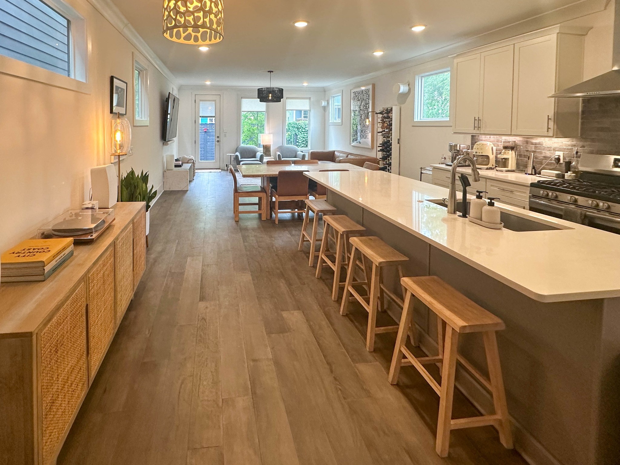 Image 11 of 12 For 1325 42nd Street