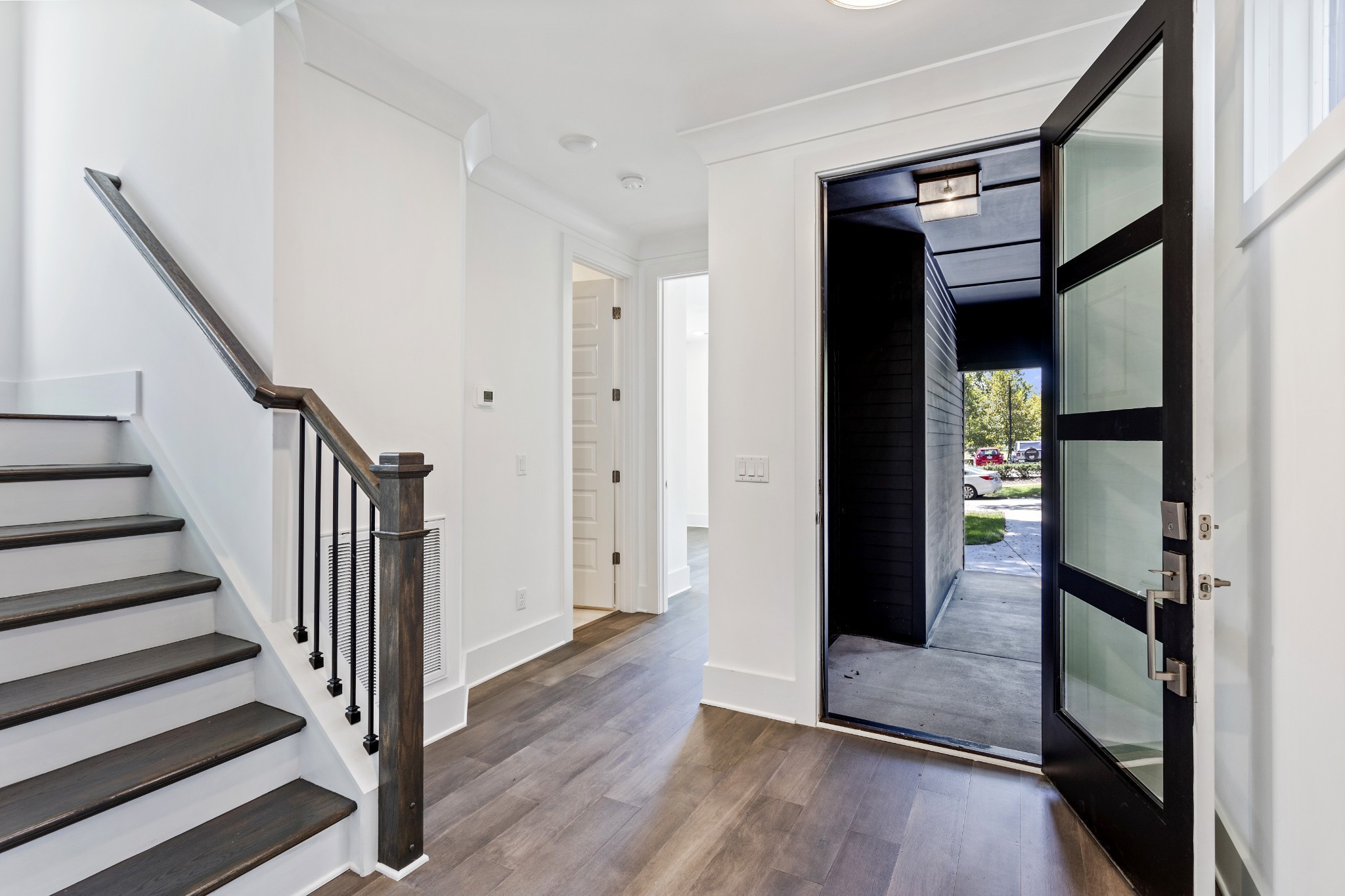 Image 7 of 12 For 1325 42nd Street