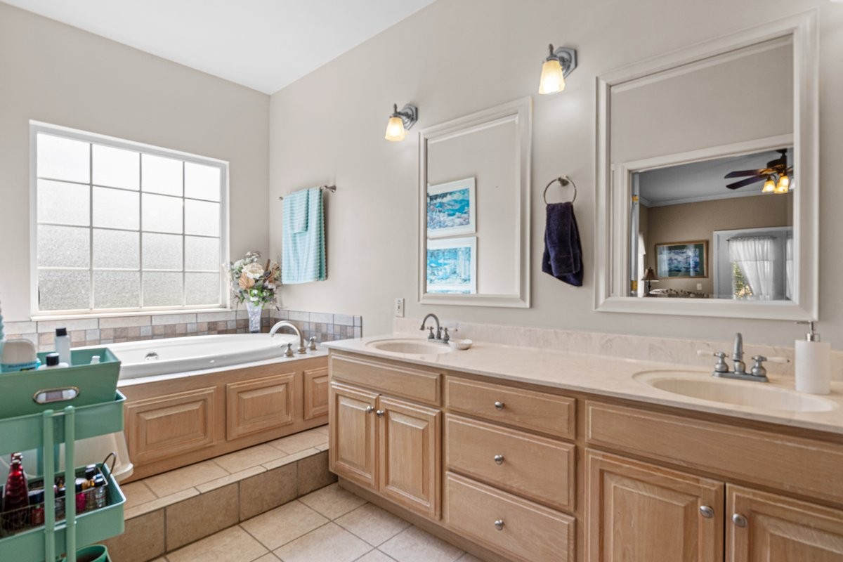 Image 16 of 53 For 15239 15th Terrace Road