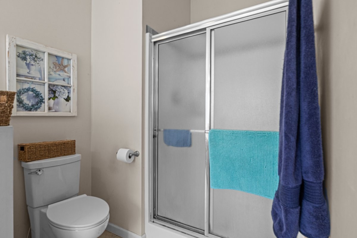 Image 17 of 53 For 15239 15th Terrace Road