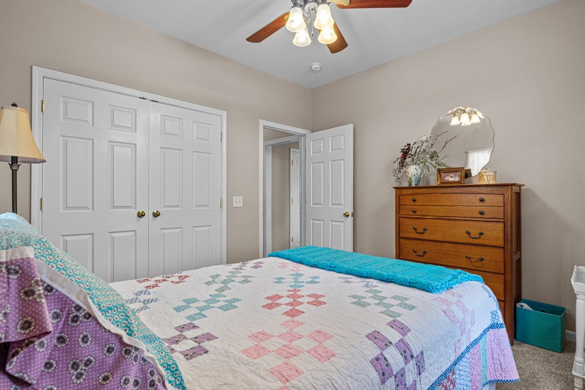 Image 20 of 53 For 15239 15th Terrace Road