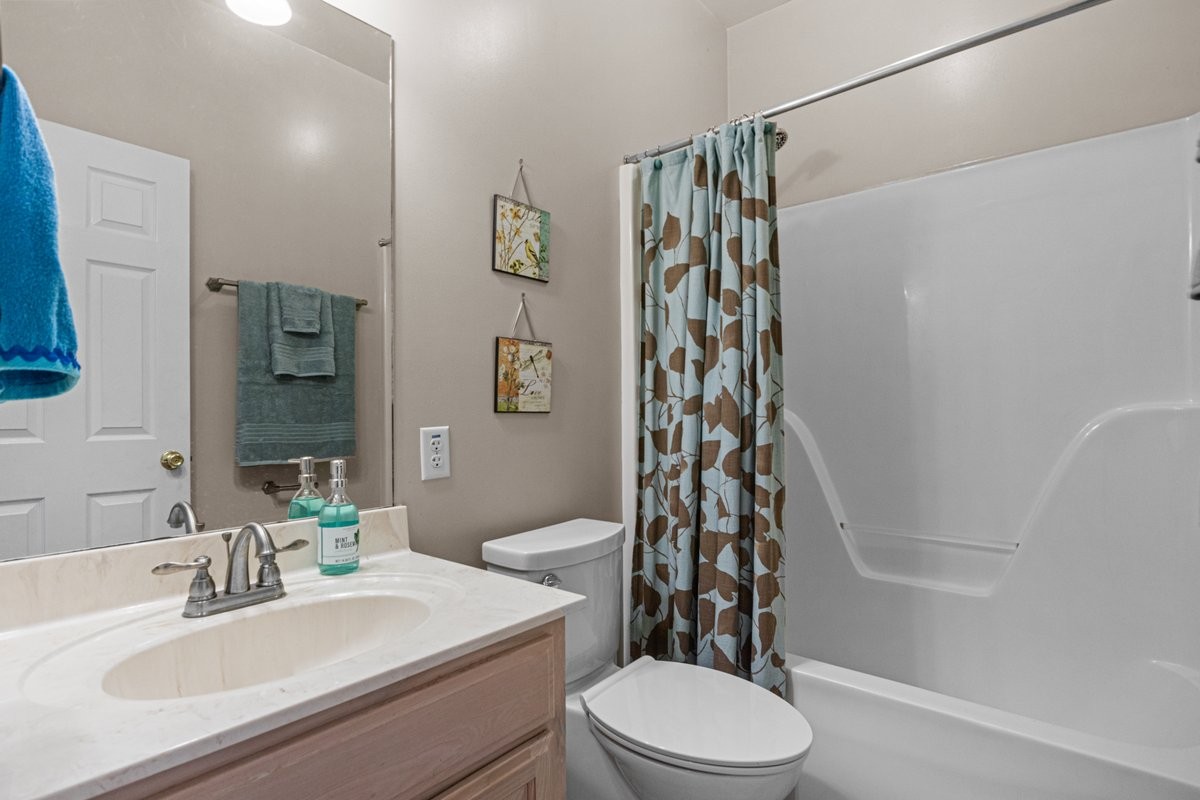 Image 21 of 53 For 15239 15th Terrace Road