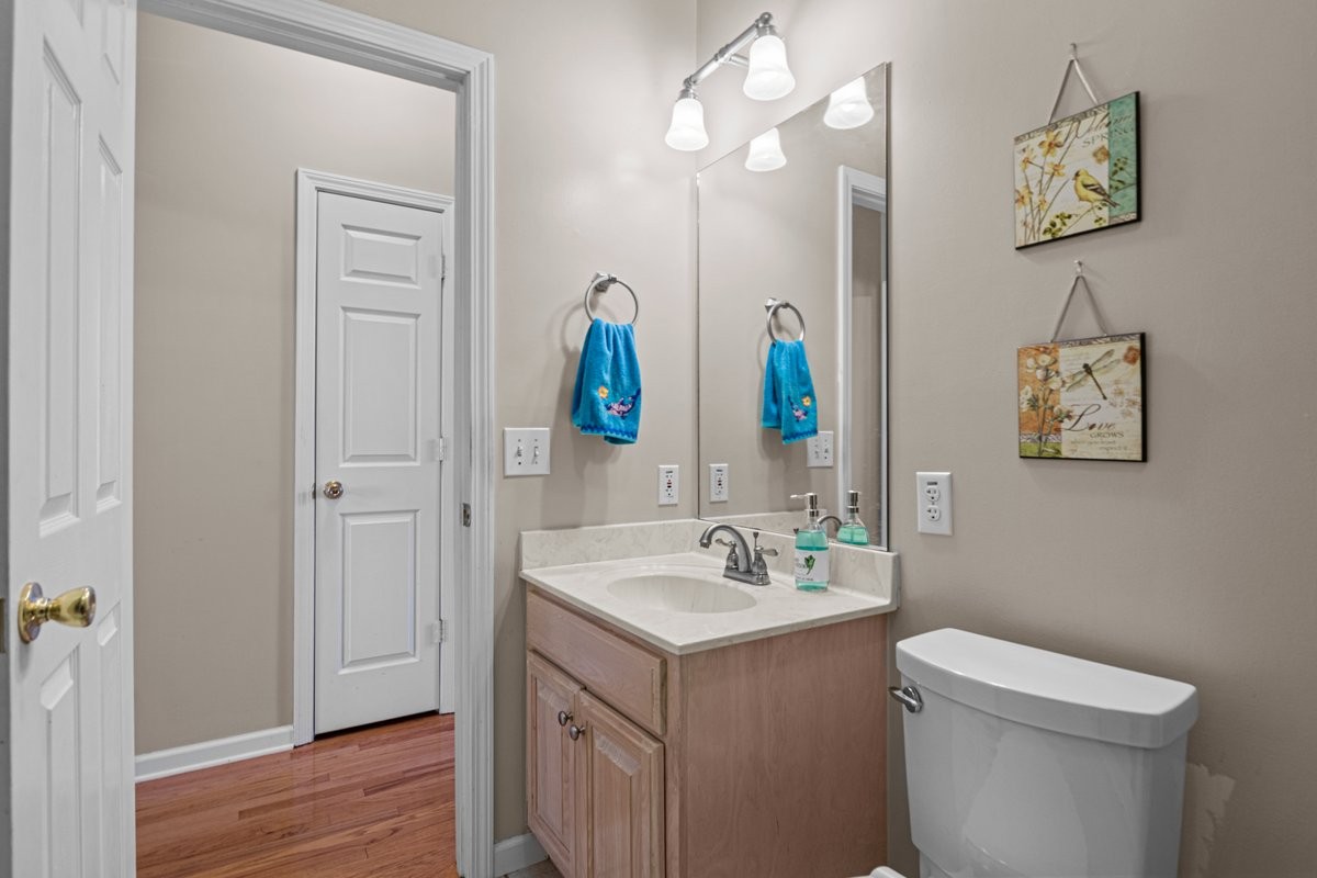Image 22 of 53 For 15239 15th Terrace Road