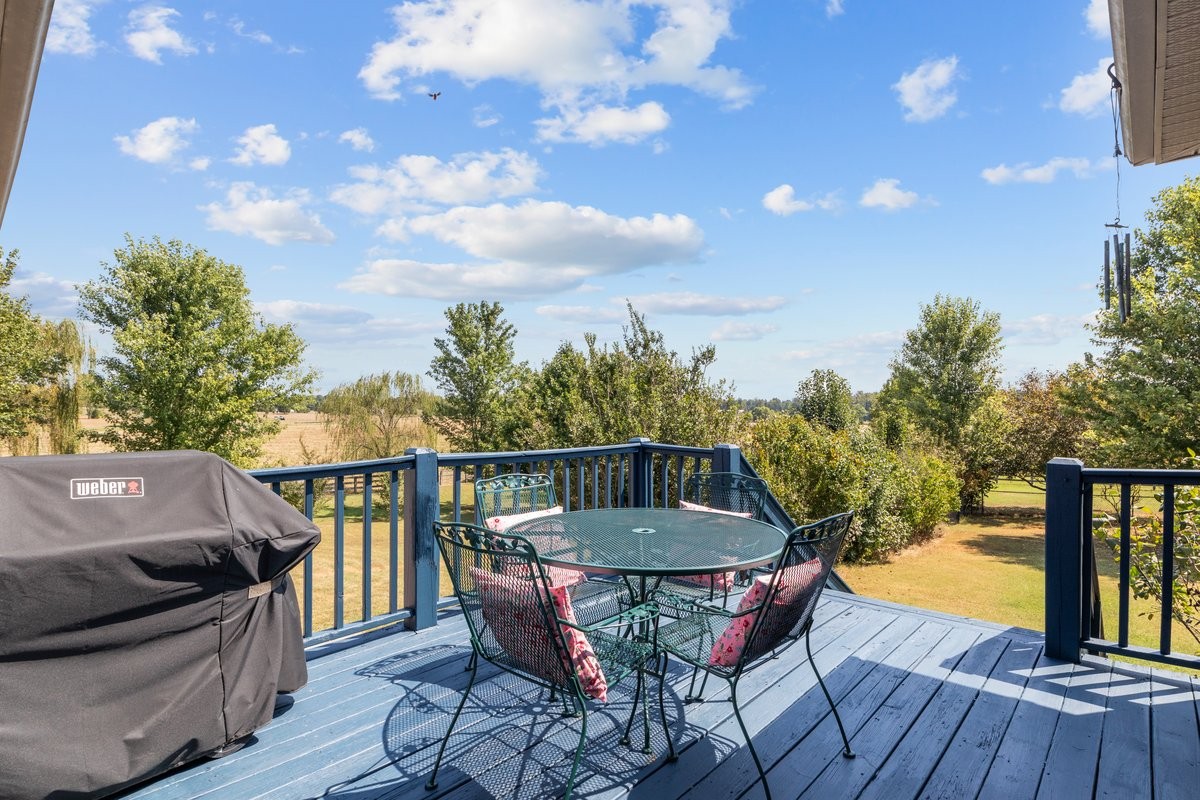 Image 33 of 53 For 15239 15th Terrace Road