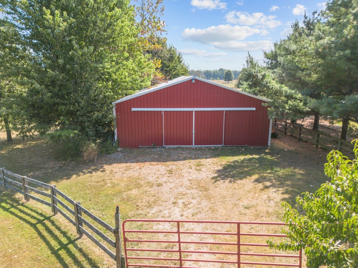 Image 38 of 53 For 15239 15th Terrace Road