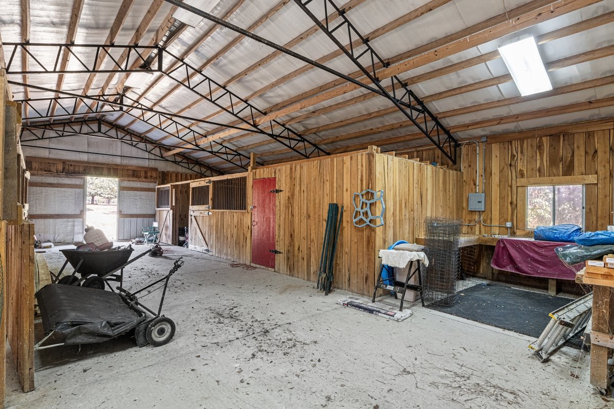 Image 40 of 53 For 15239 15th Terrace Road