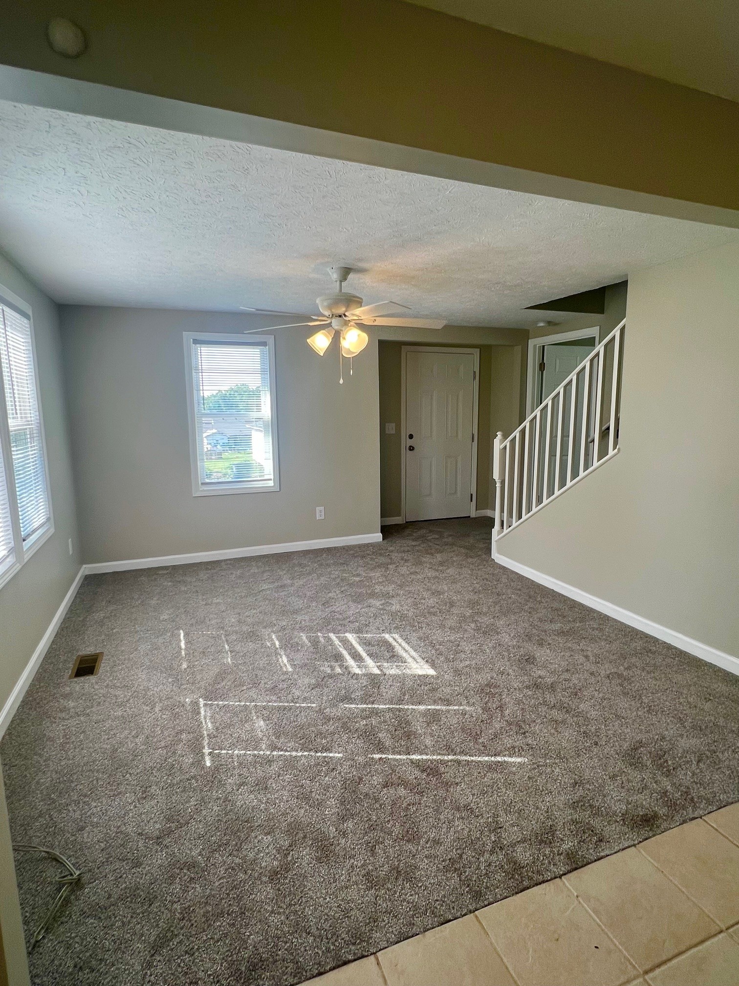 Listing photo id 6 for 4658 Hacienda Drive
