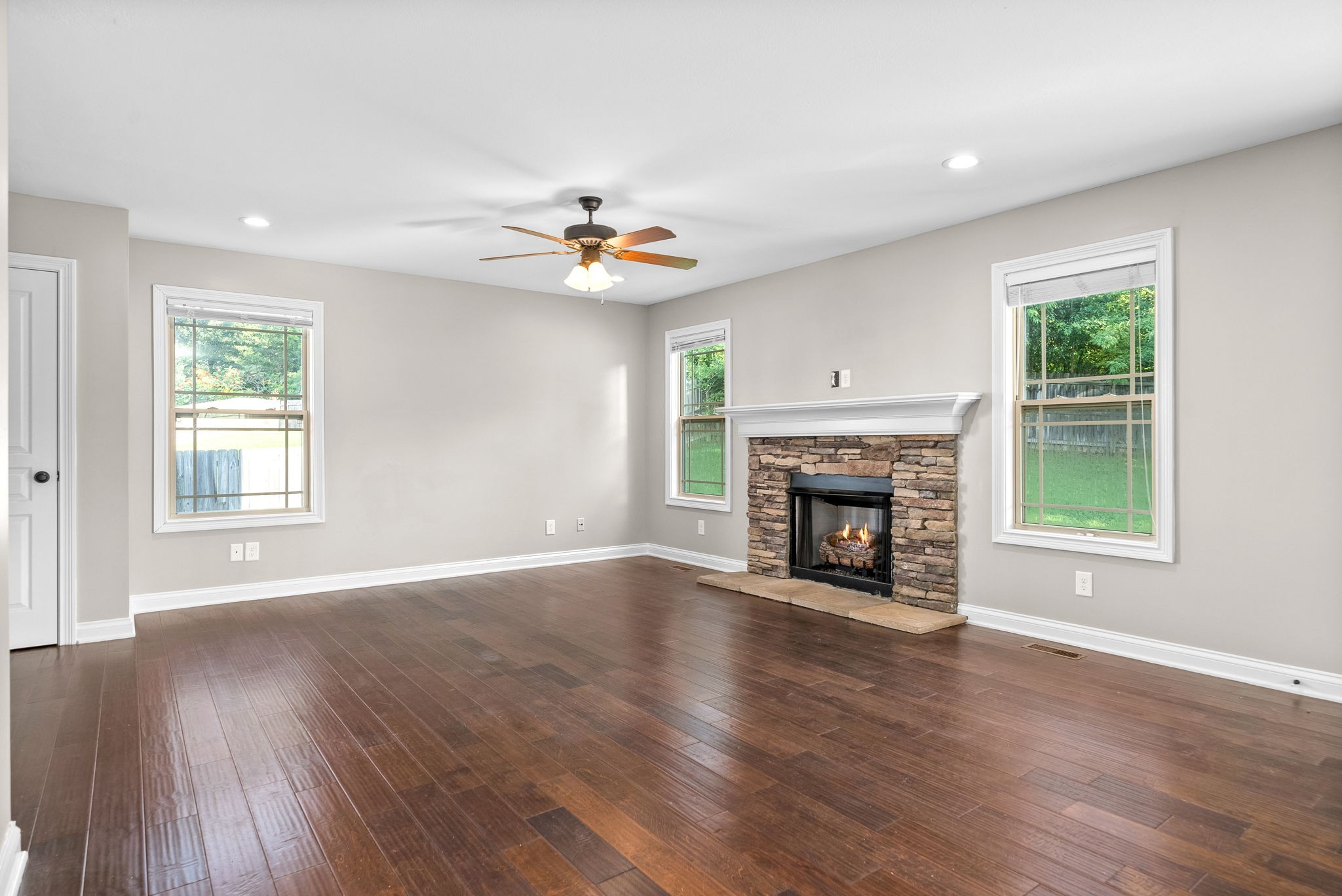 Image 11 of 42 For 2801 College Road 19