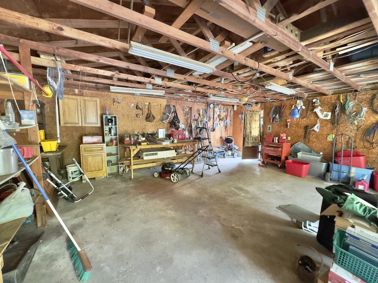 Image 30 of 33 For 2630 140th Street