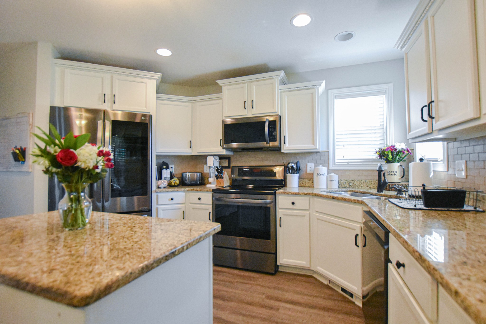 Image 10 of 42 For 2801 College Road 19