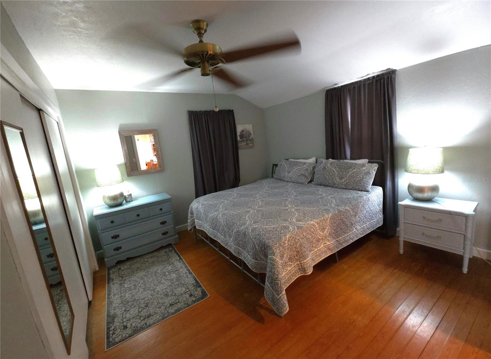 Image 9 of 23 For 20906 River Drive