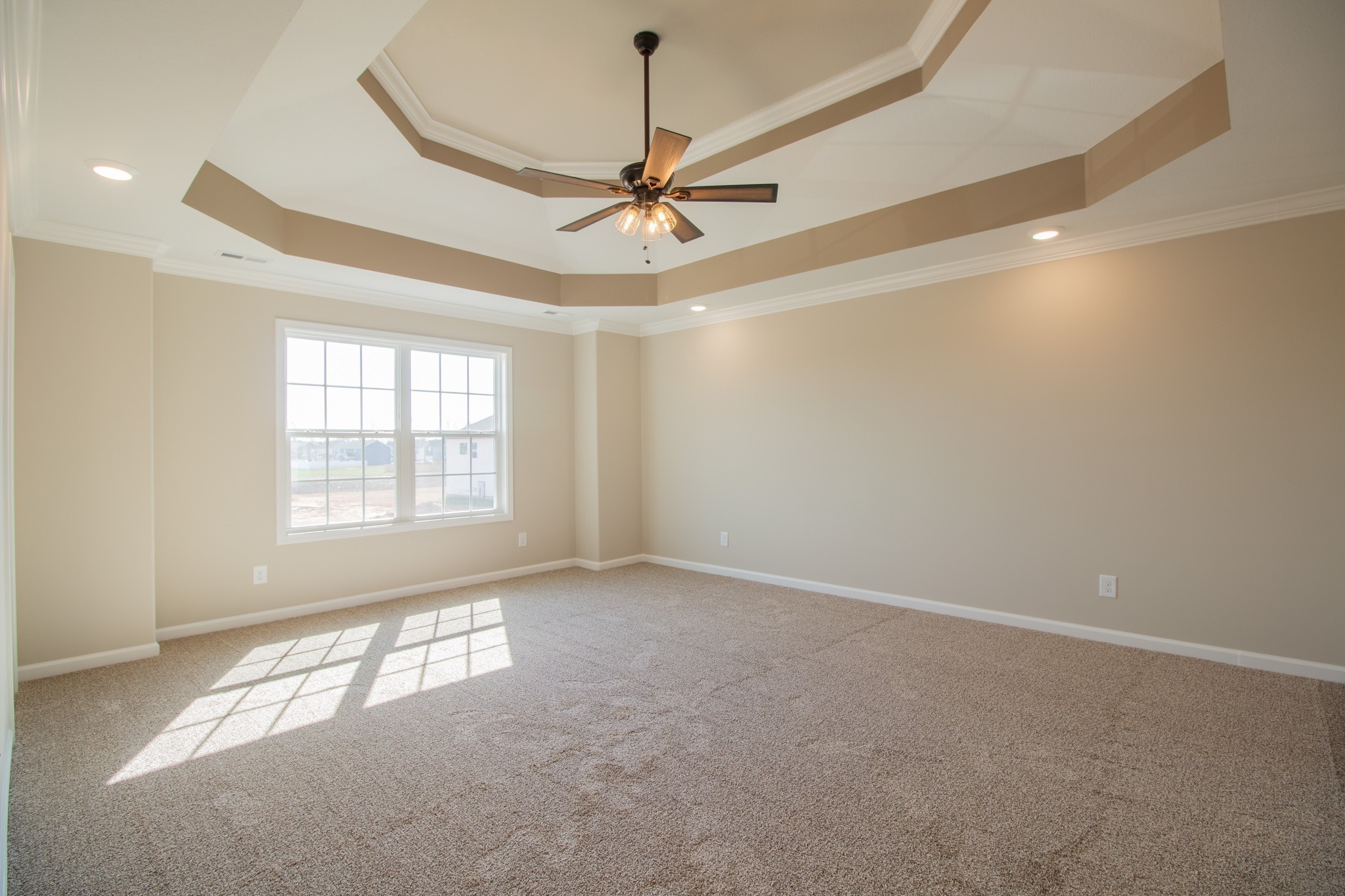 Image 13 of 49 For 9721 53rd Court