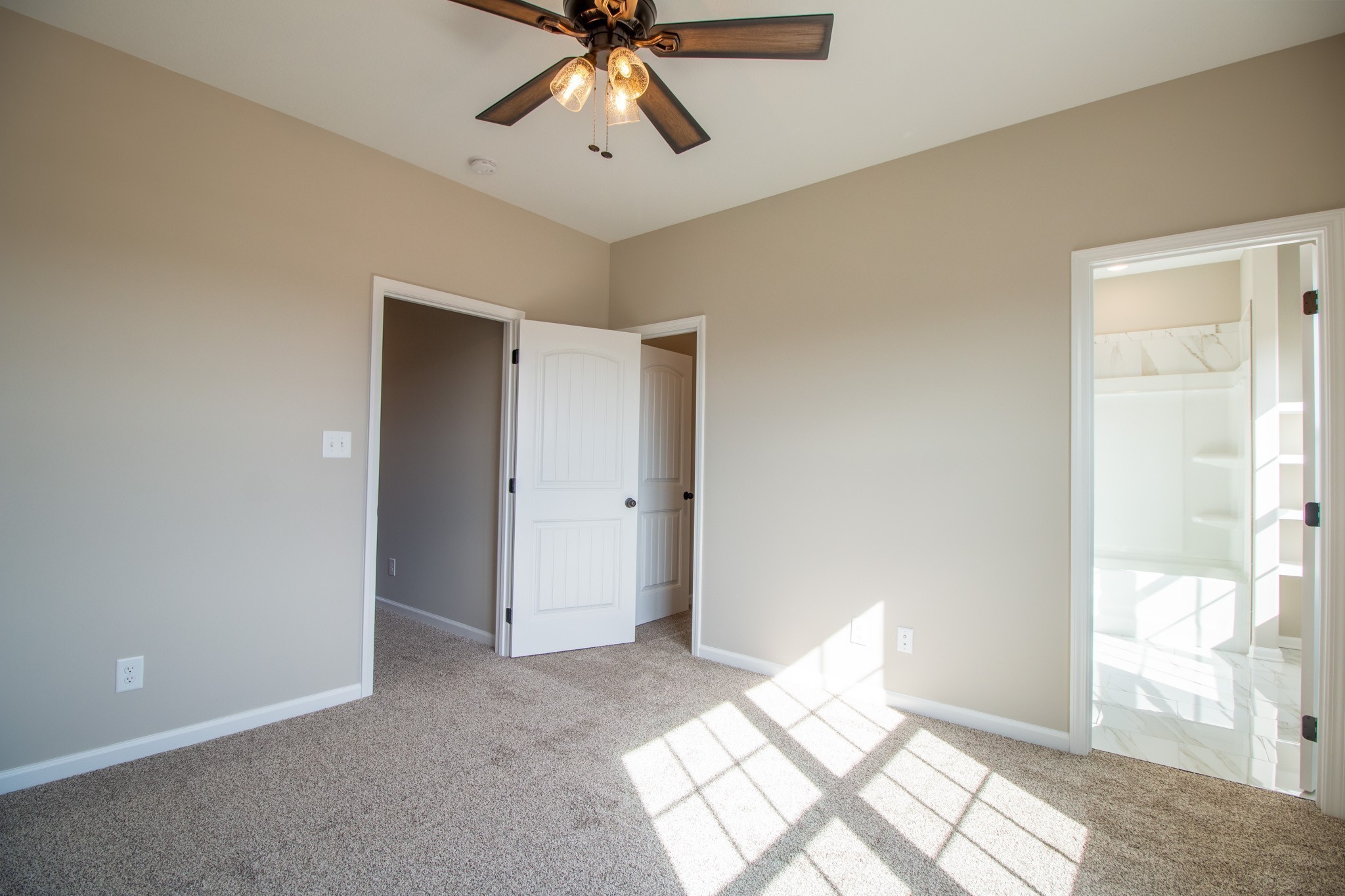 Image 23 of 49 For 9721 53rd Court