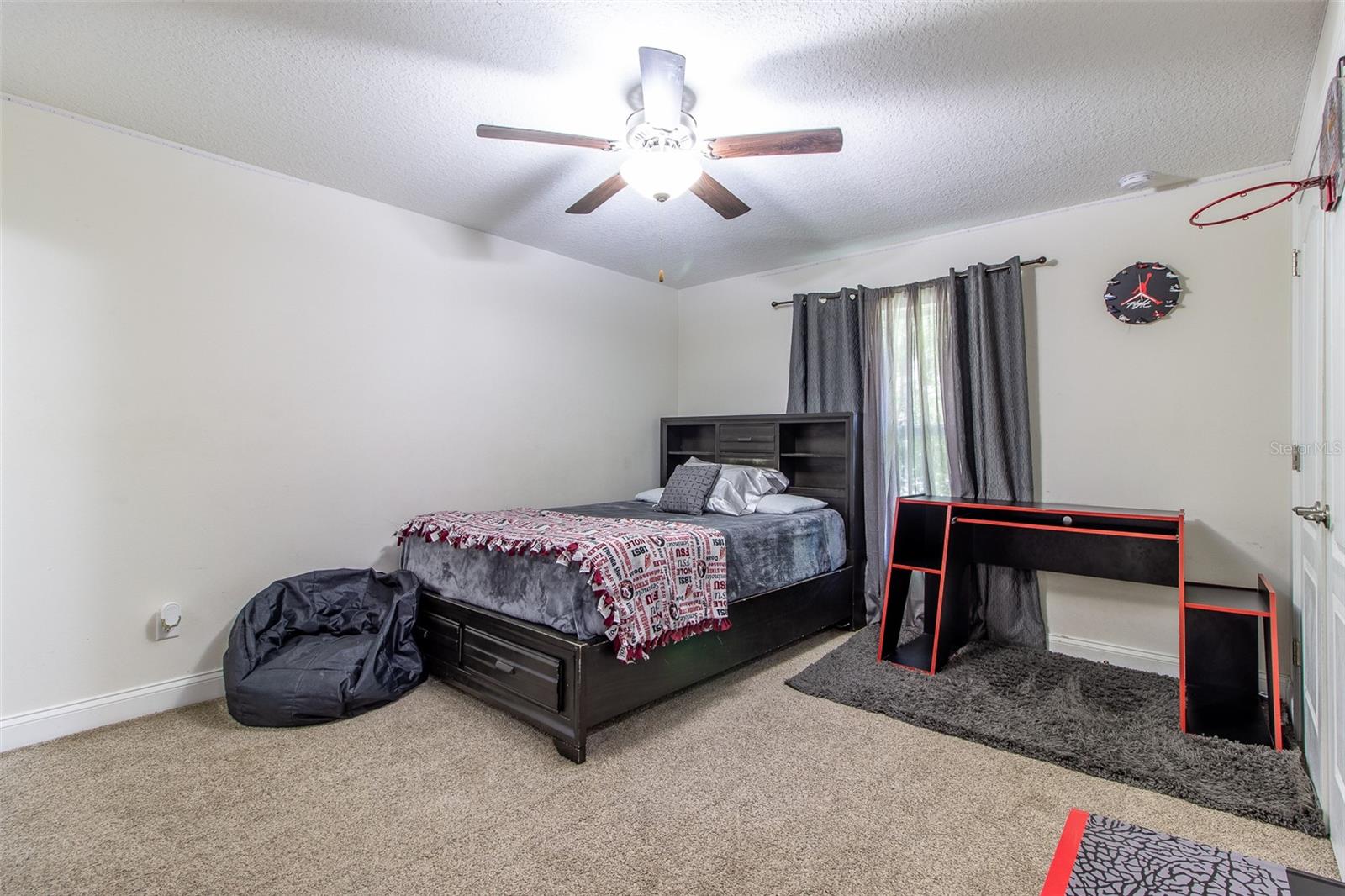 Image 25 of 49 For 9721 53rd Court