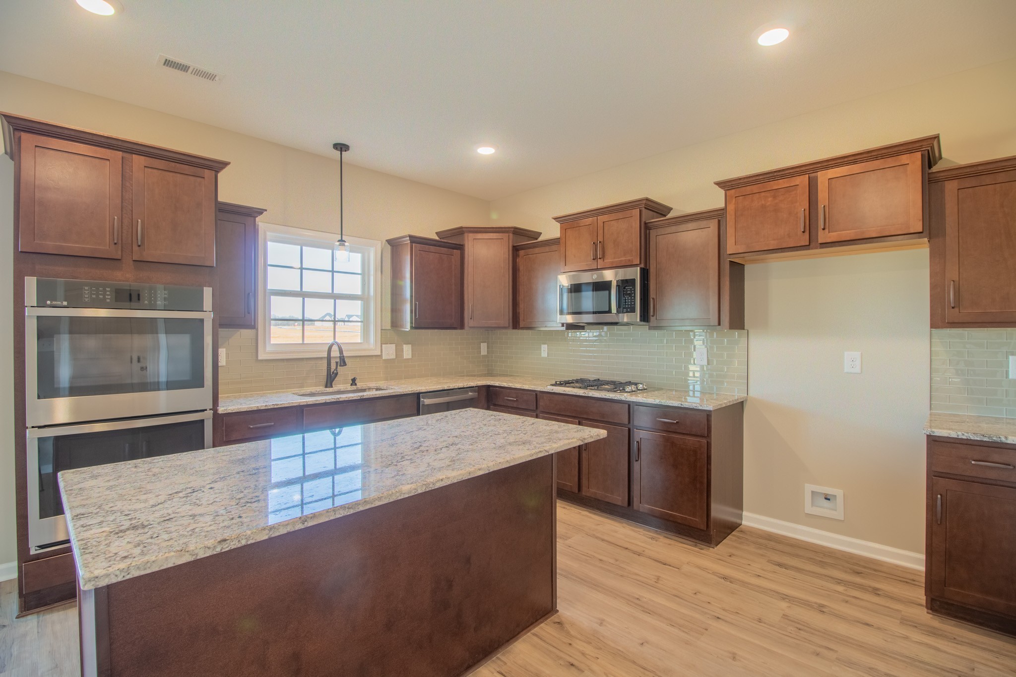 Image 6 of 49 For 9721 53rd Court