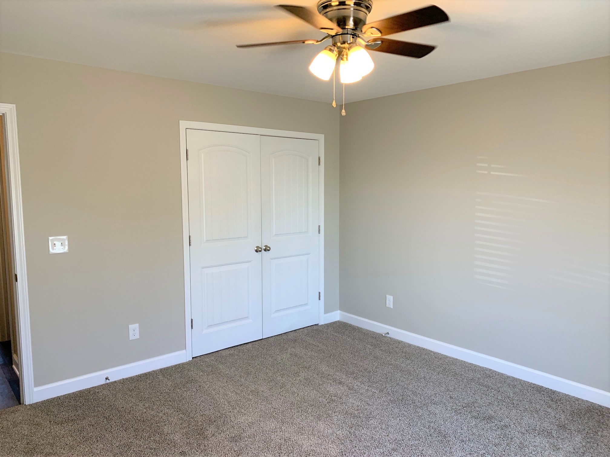Image 20 of 39 For 5396 Pine Ridge Boulevard