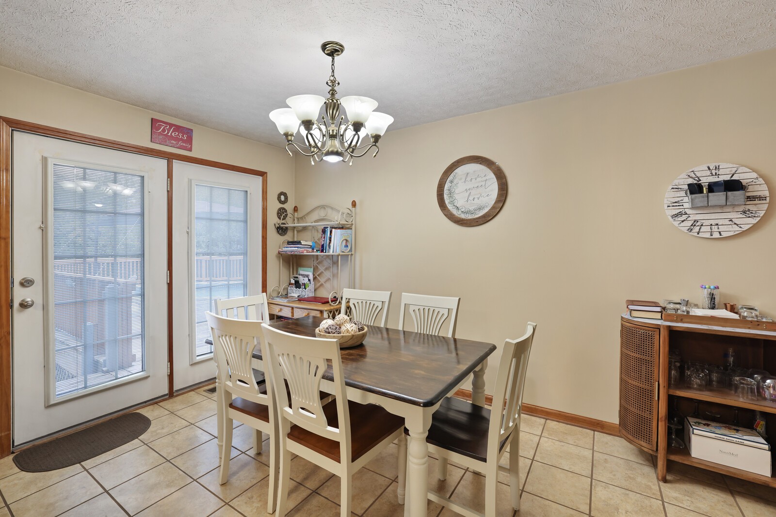Image 14 of 49 For 9945 83rd Lane
