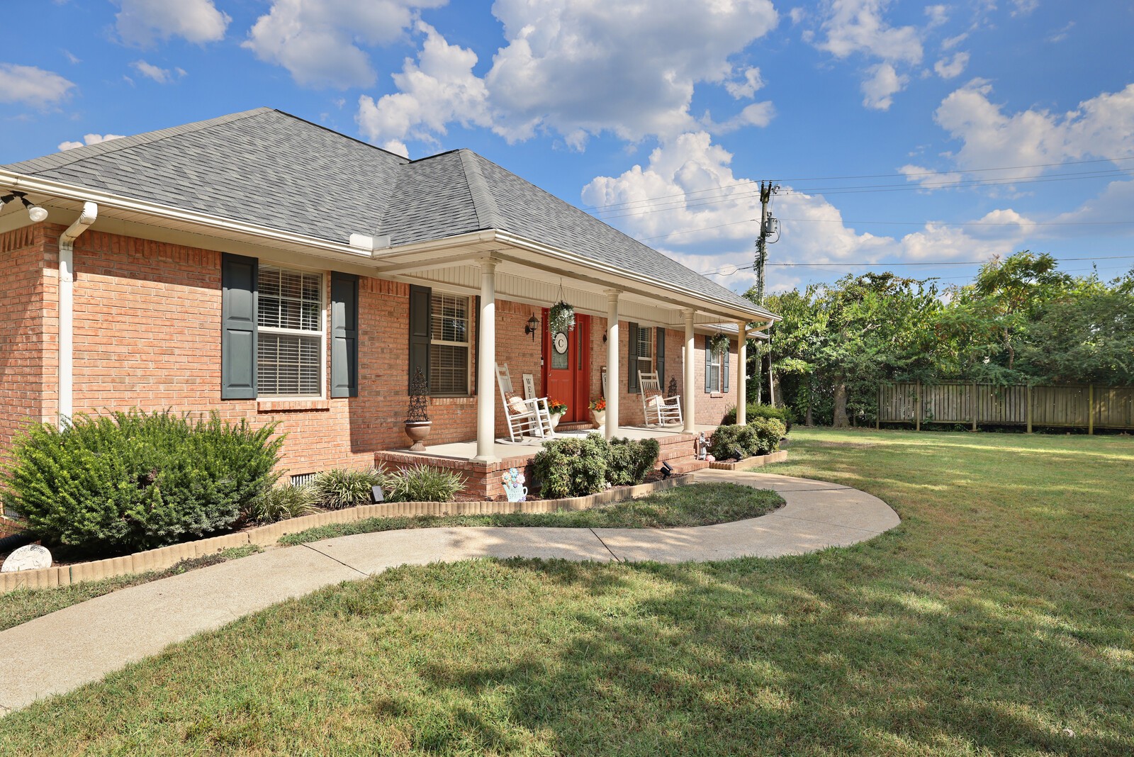 Image 3 of 49 For 9945 83rd Lane