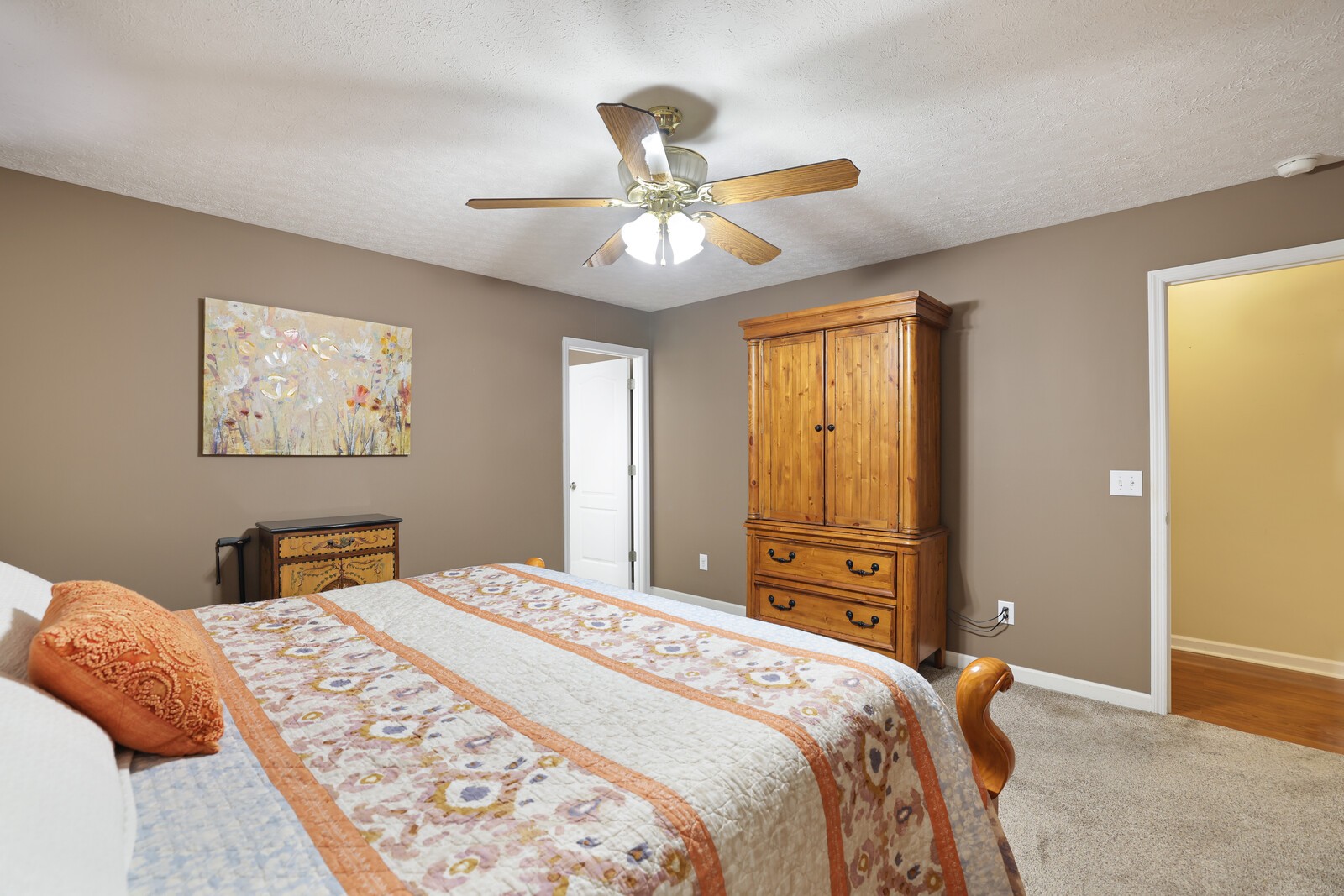 Image 32 of 49 For 9945 83rd Lane