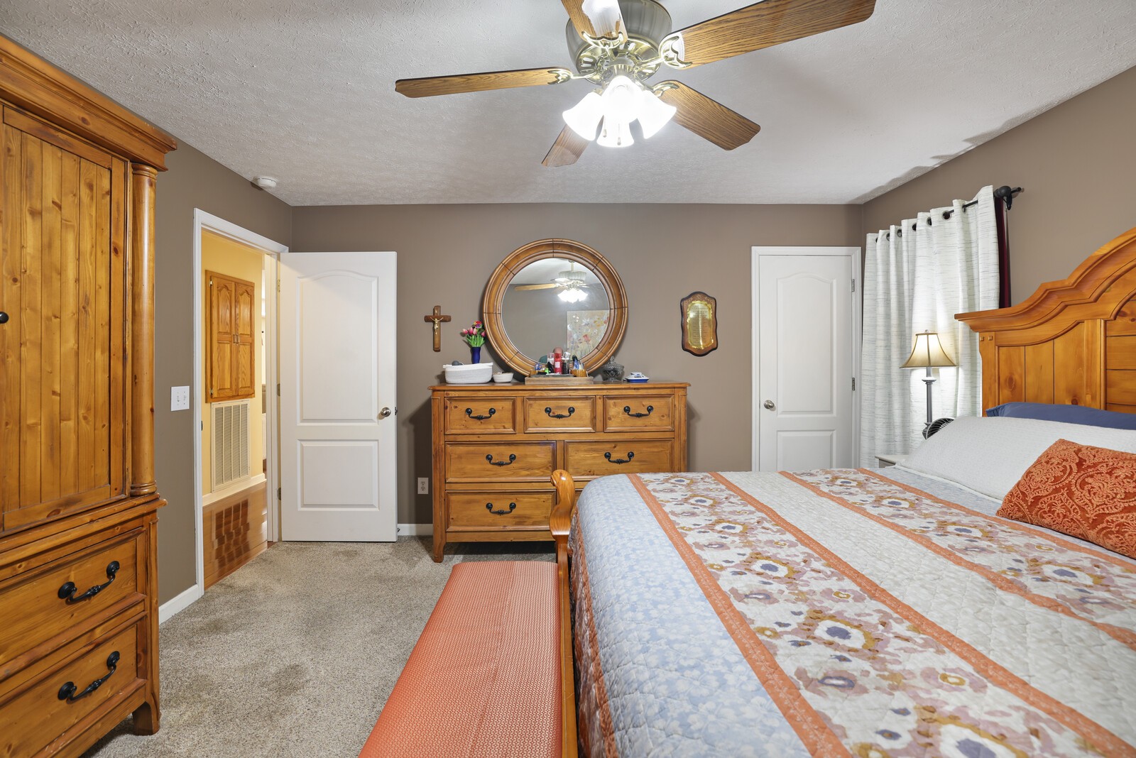 Image 33 of 49 For 9945 83rd Lane