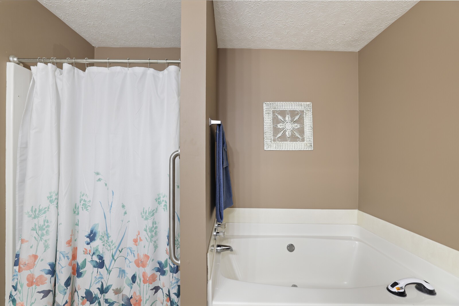 Image 39 of 49 For 9945 83rd Lane