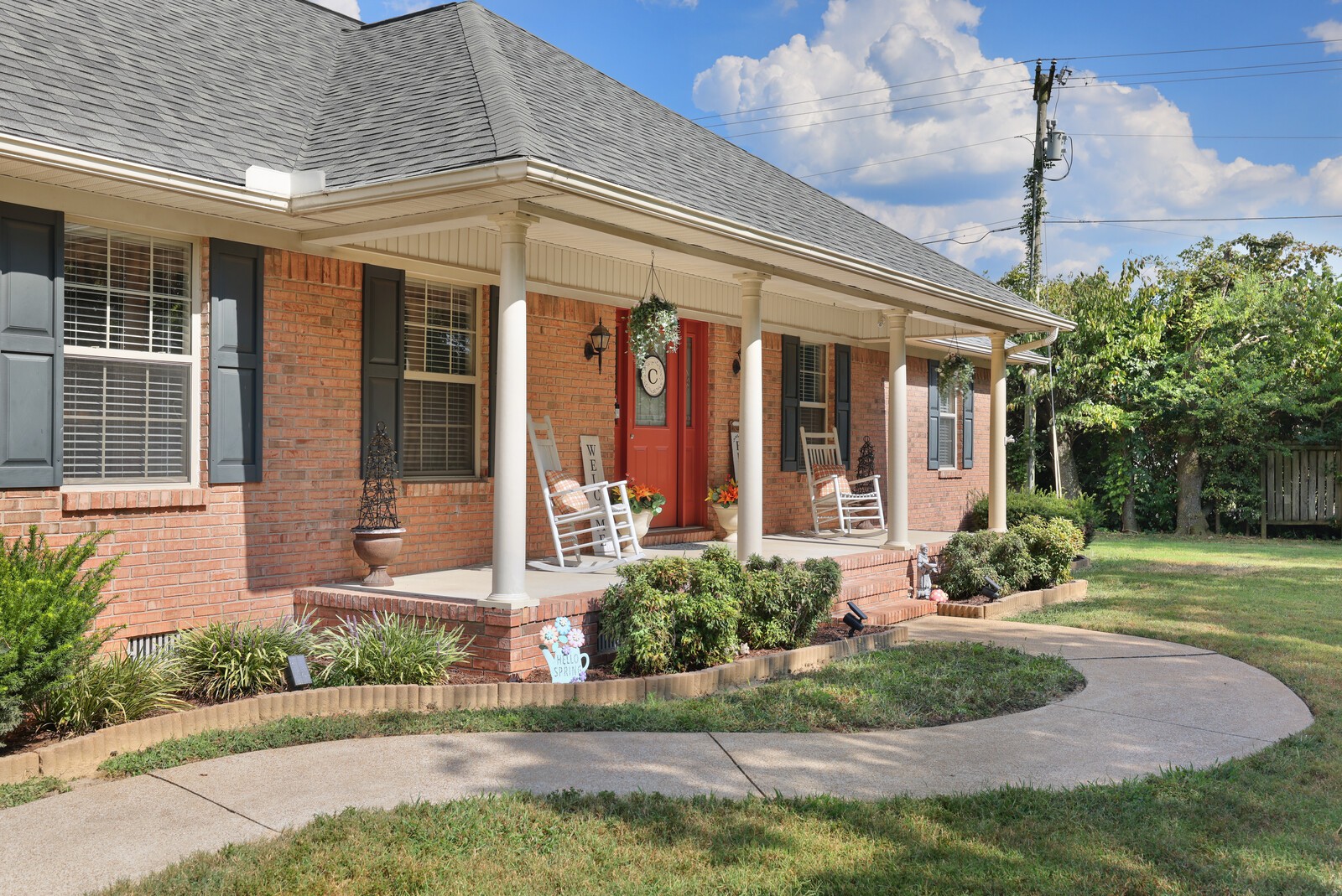 Image 4 of 49 For 9945 83rd Lane