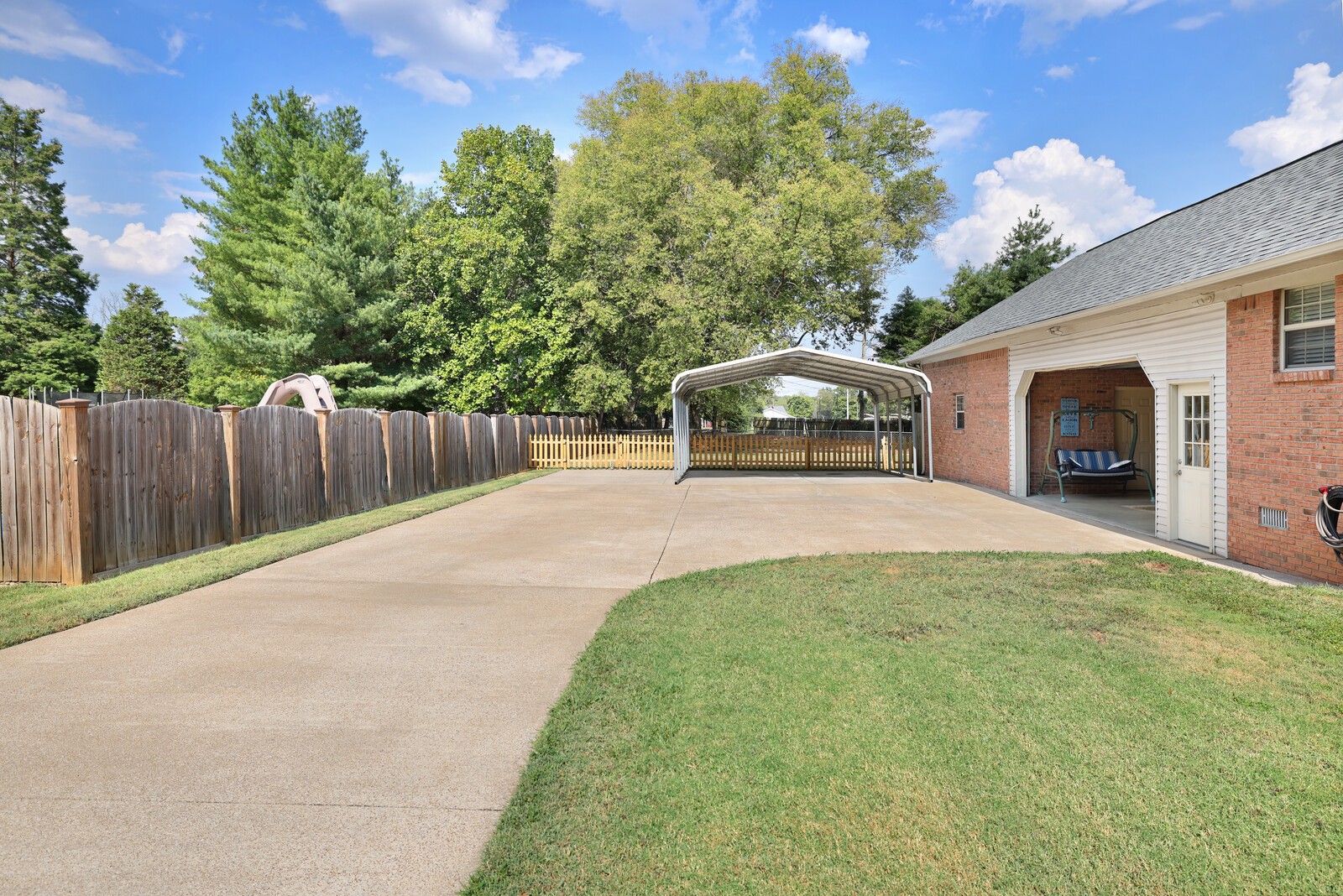 Image 46 of 49 For 9945 83rd Lane