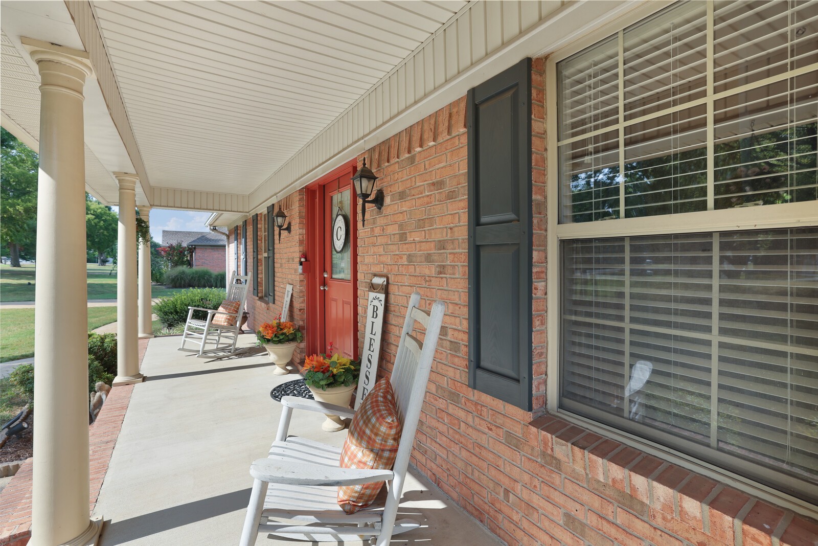 Image 5 of 49 For 9945 83rd Lane