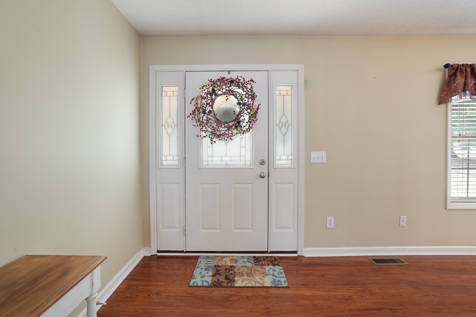 Image 7 of 49 For 9945 83rd Lane