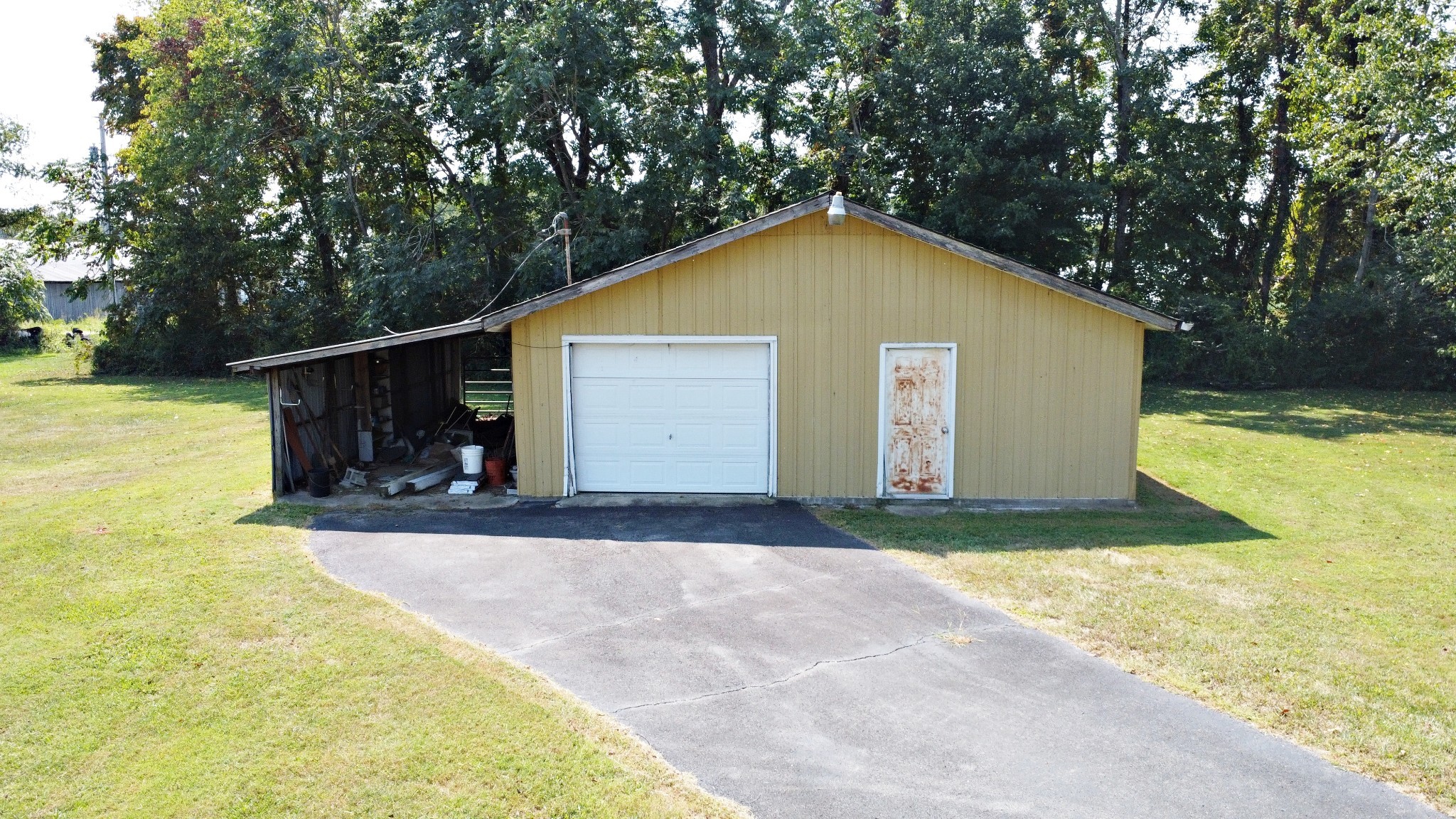 Image 14 of 48 For 2219 18 Avenue