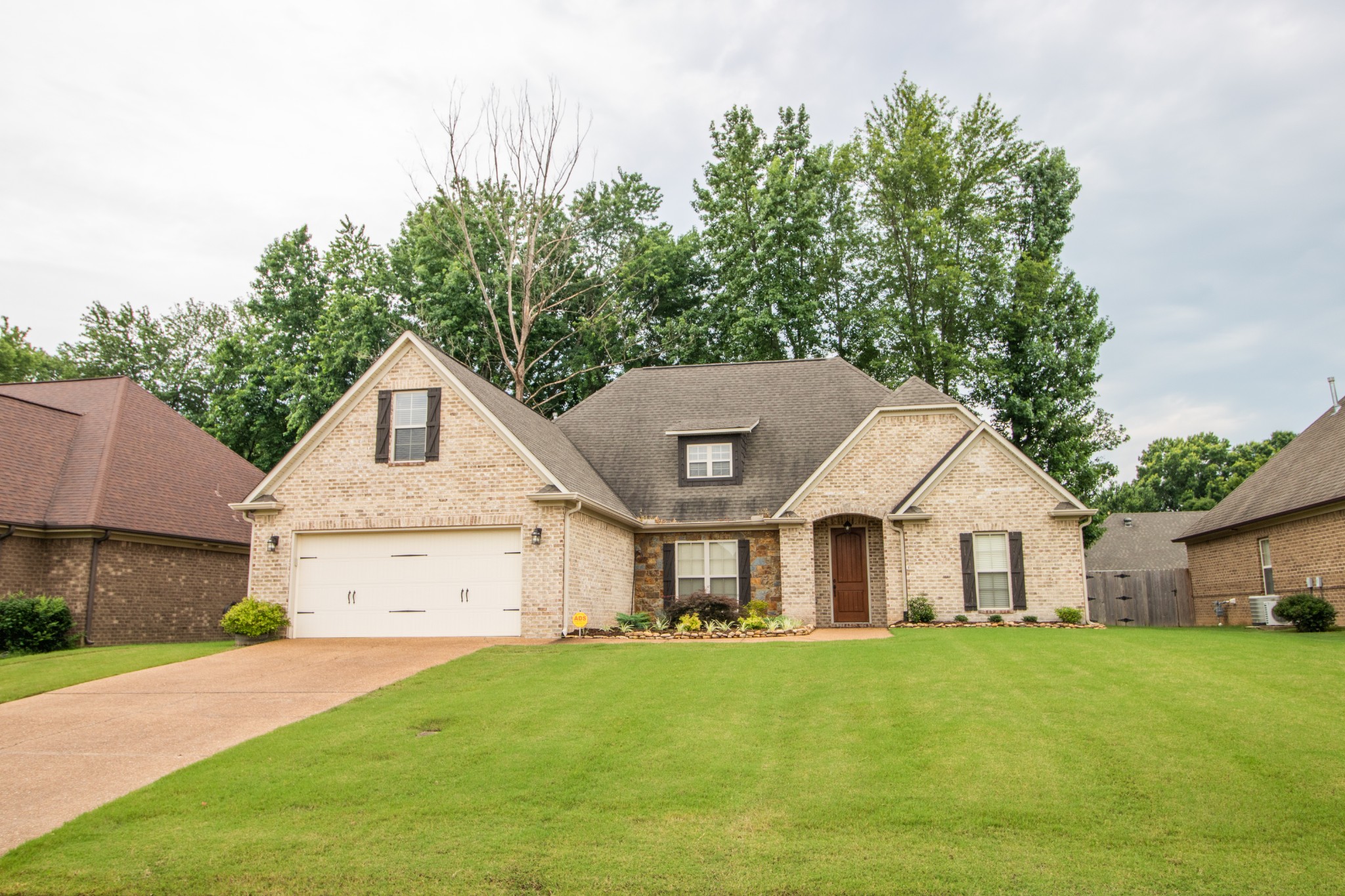 Details for 44 Brookwood Dr, Jackson, TN 38305